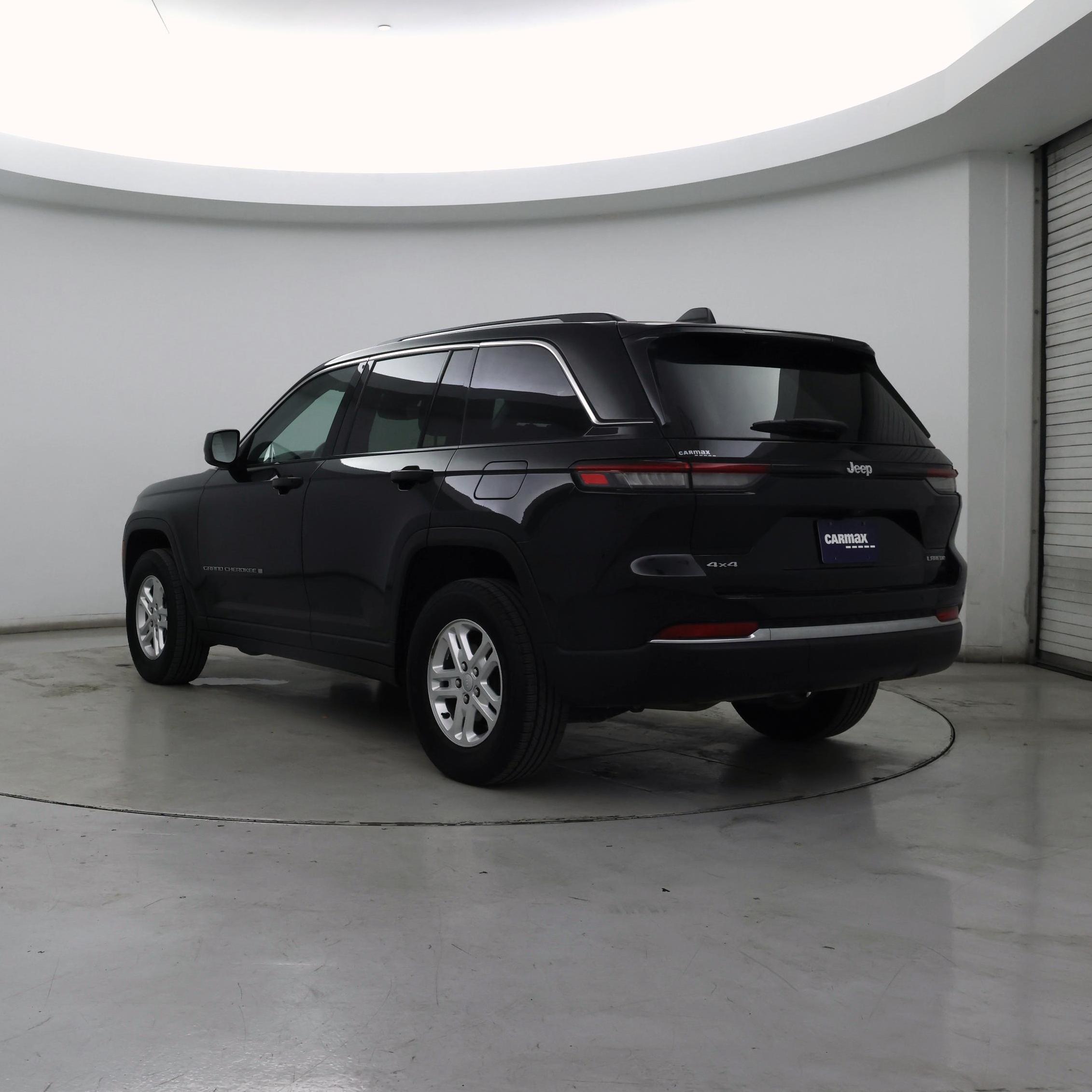 Thumbnail: 2023 Jeep Grand Cherokee - 2