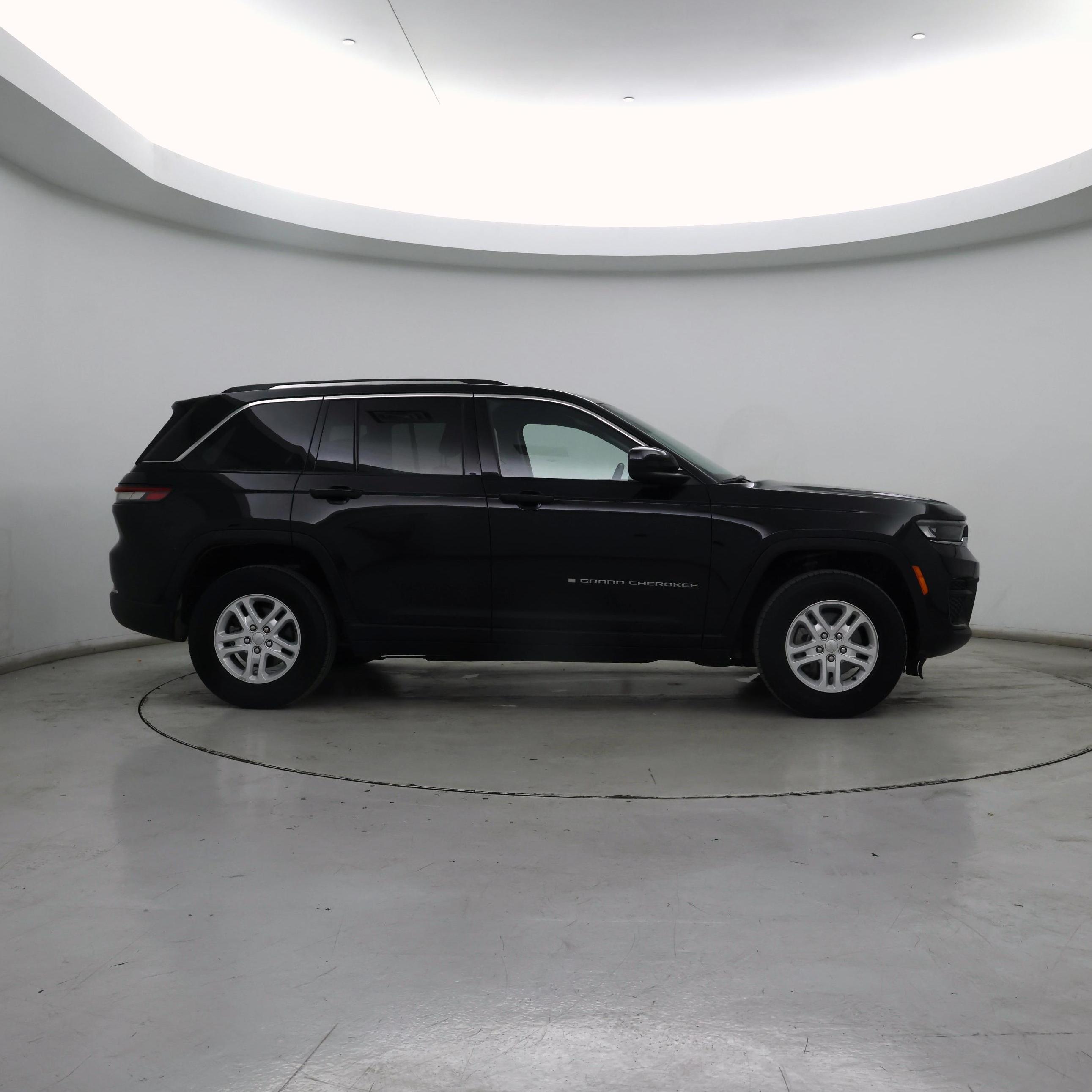 Thumbnail: 2023 Jeep Grand Cherokee - 7