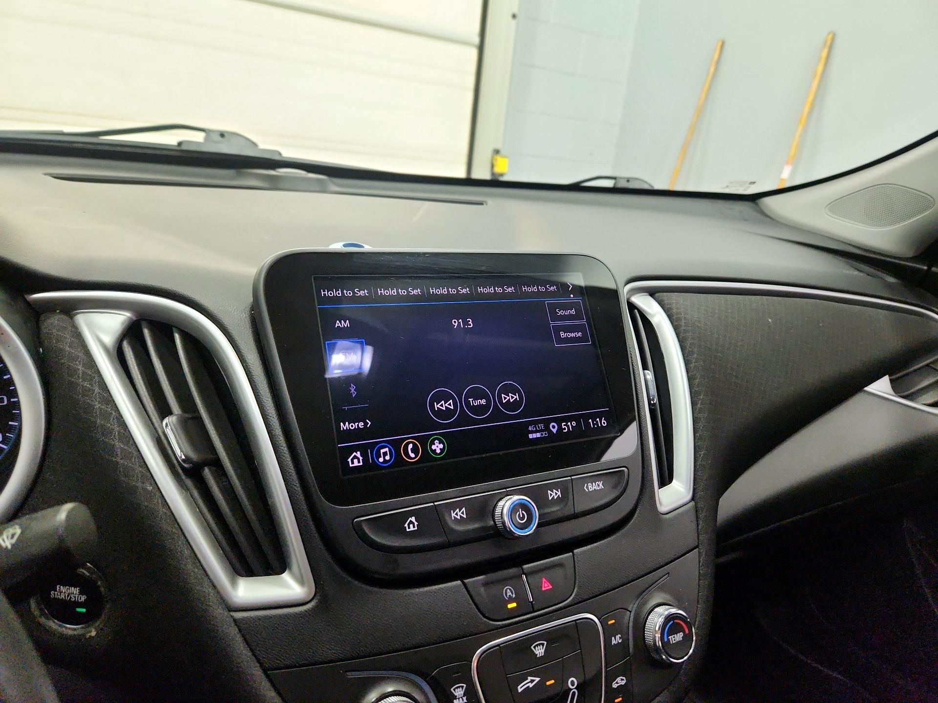 Thumbnail: 2022 Chevrolet Malibu - 15