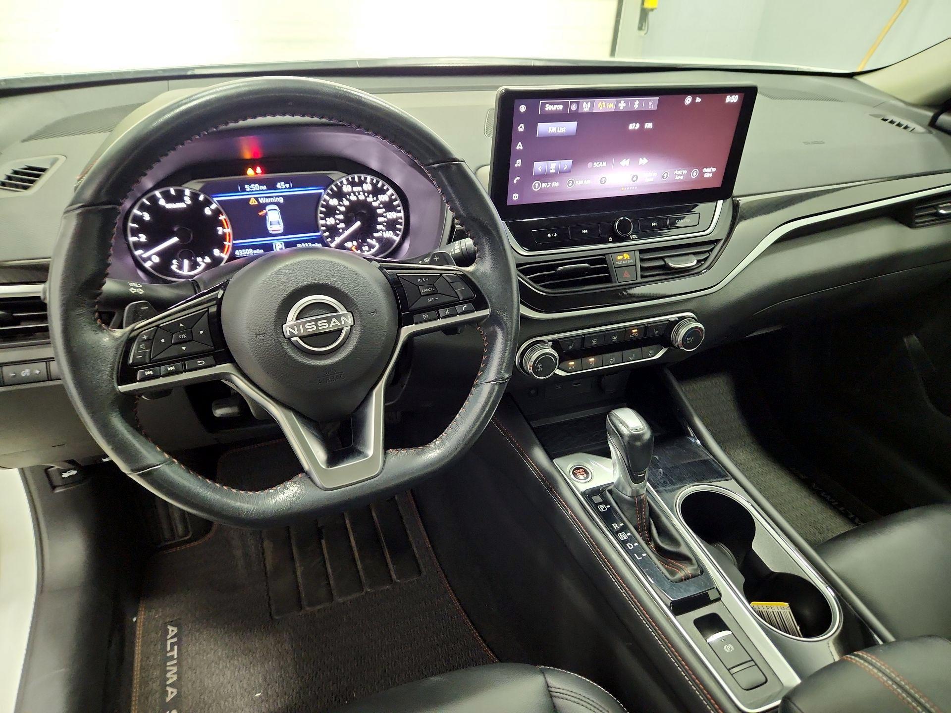 Thumbnail: 2023 Nissan Altima - 9