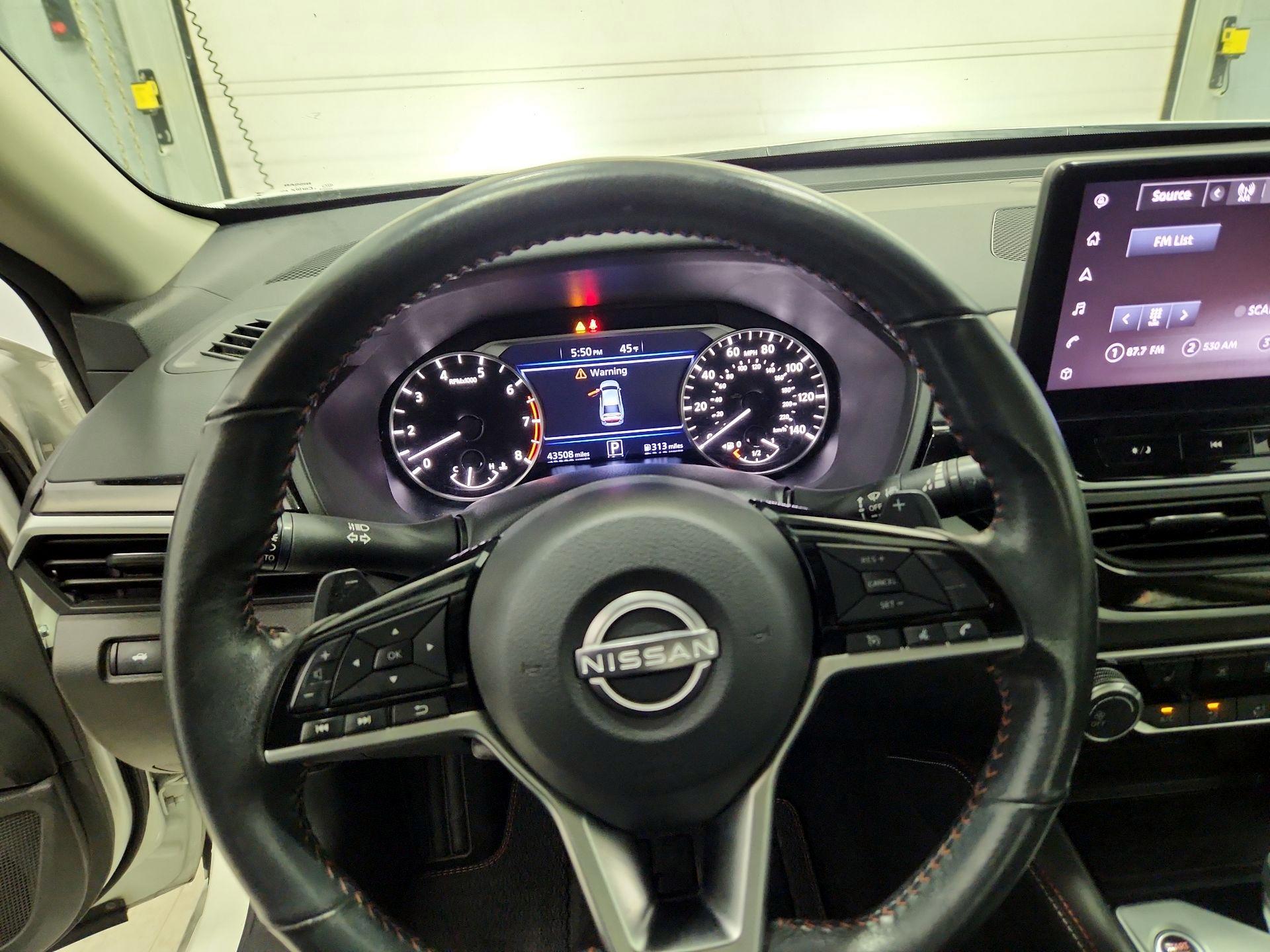 Thumbnail: 2023 Nissan Altima - 10