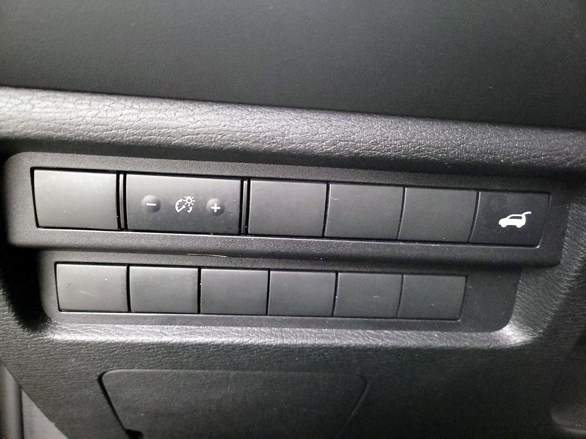 Thumbnail: 2024 Mitsubishi Outlander - 13