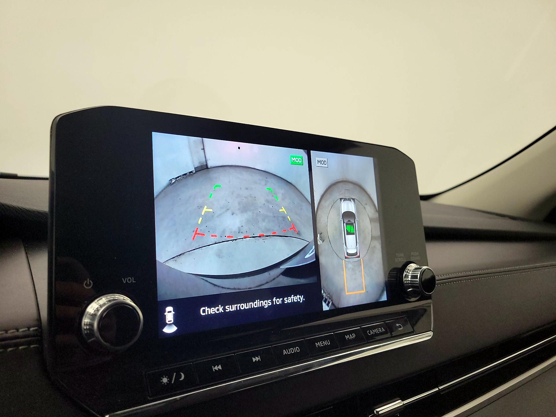 Thumbnail: 2024 Mitsubishi Outlander - 15