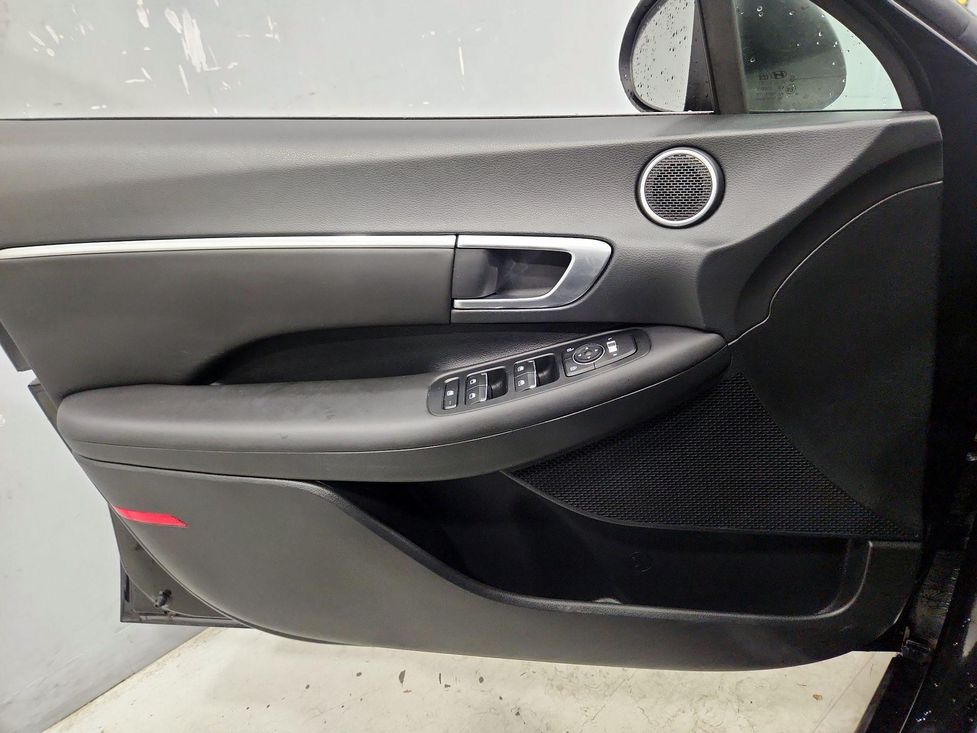 Thumbnail: 2023 Hyundai Sonata - 12