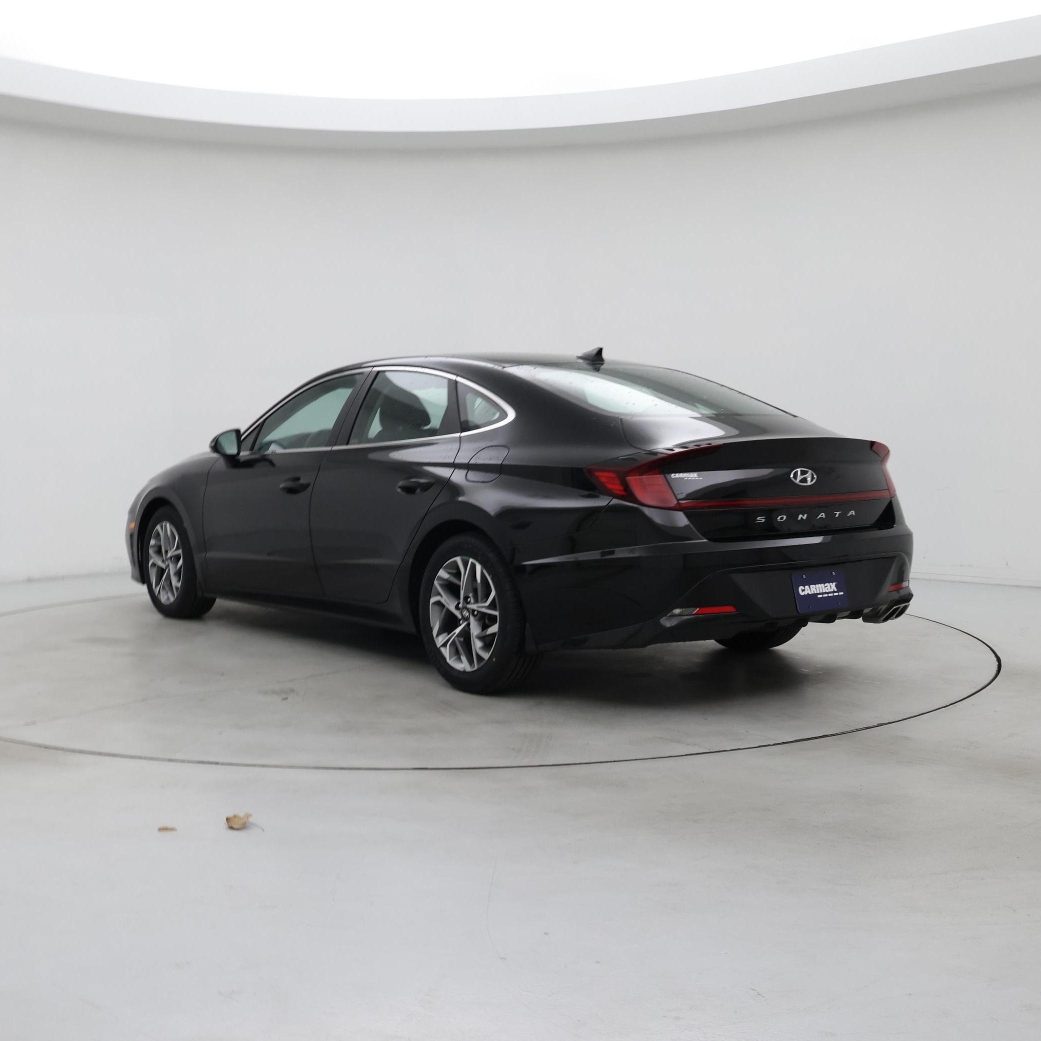 Thumbnail: 2023 Hyundai Sonata - 2