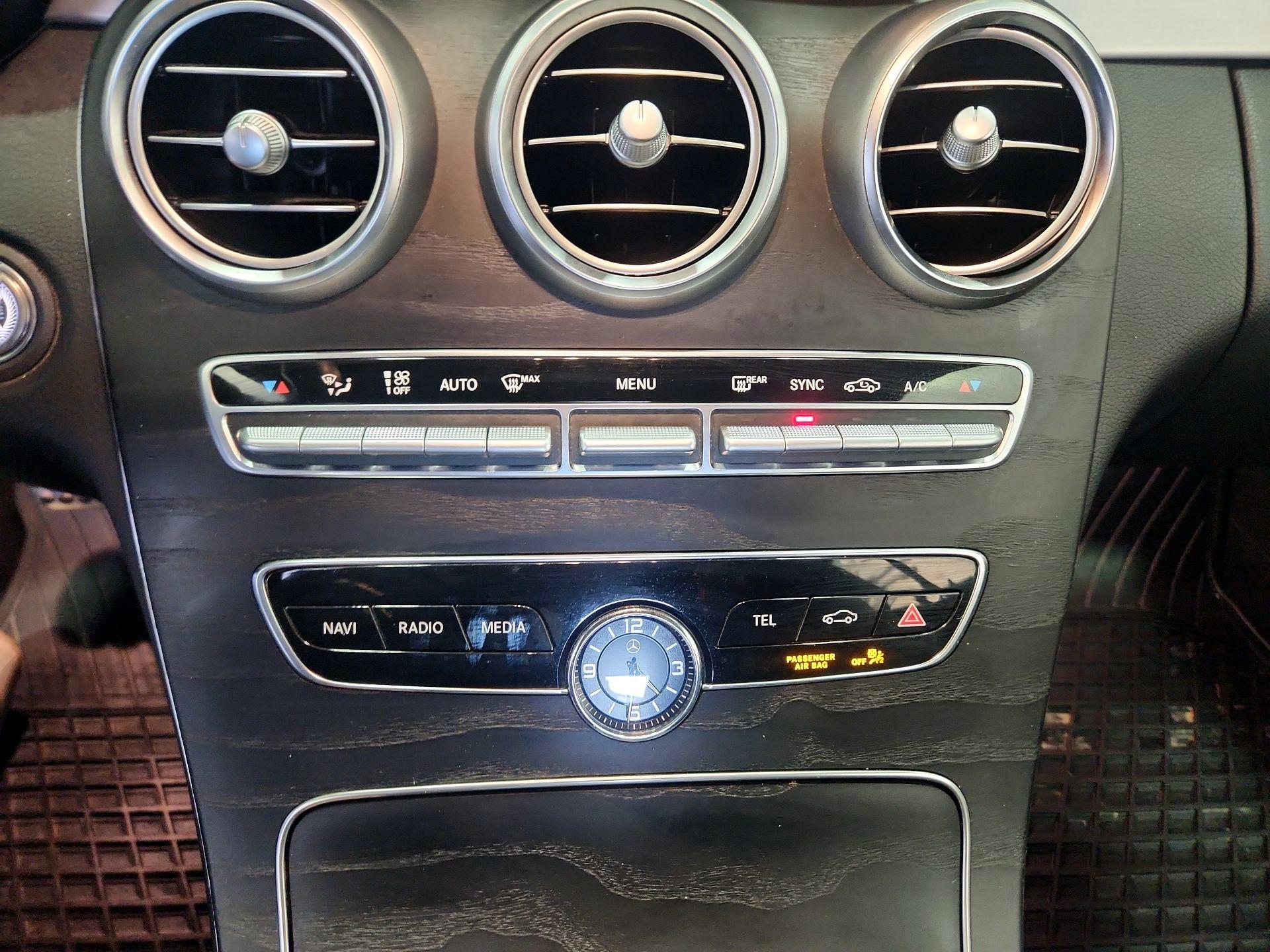 Thumbnail: 2020 Mercedes-Benz C-Class - 16