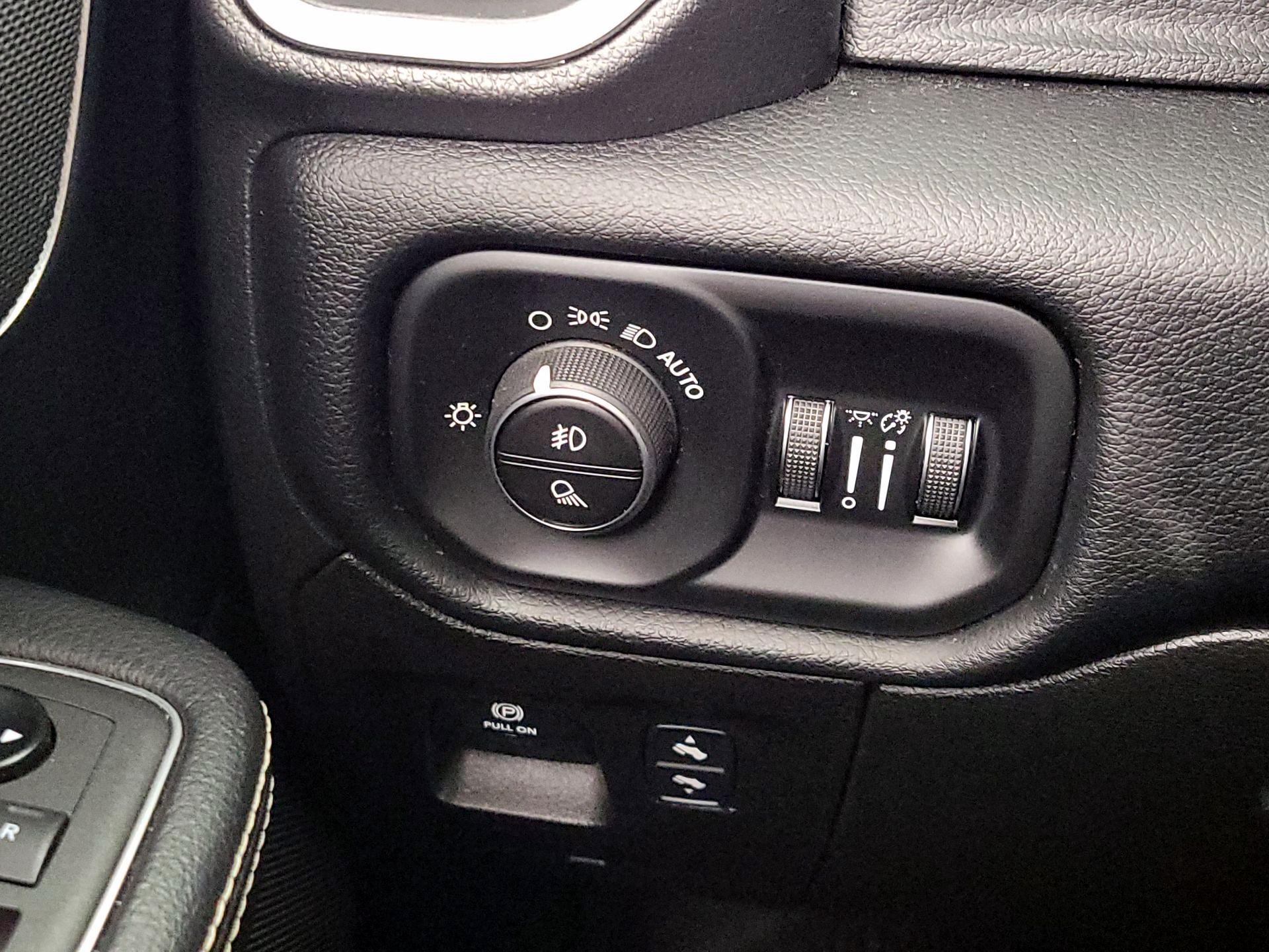 Thumbnail: 2021 RAM 1500 - 13