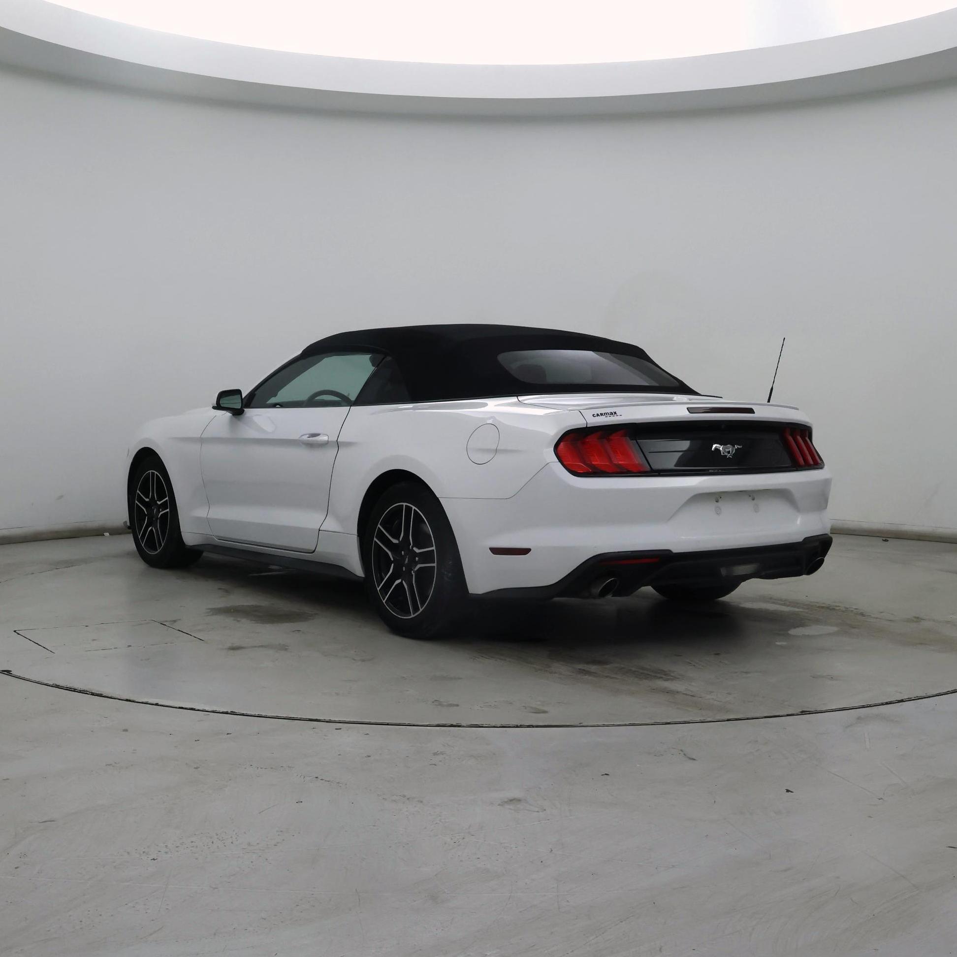 Thumbnail: 2022 Ford Mustang - 2