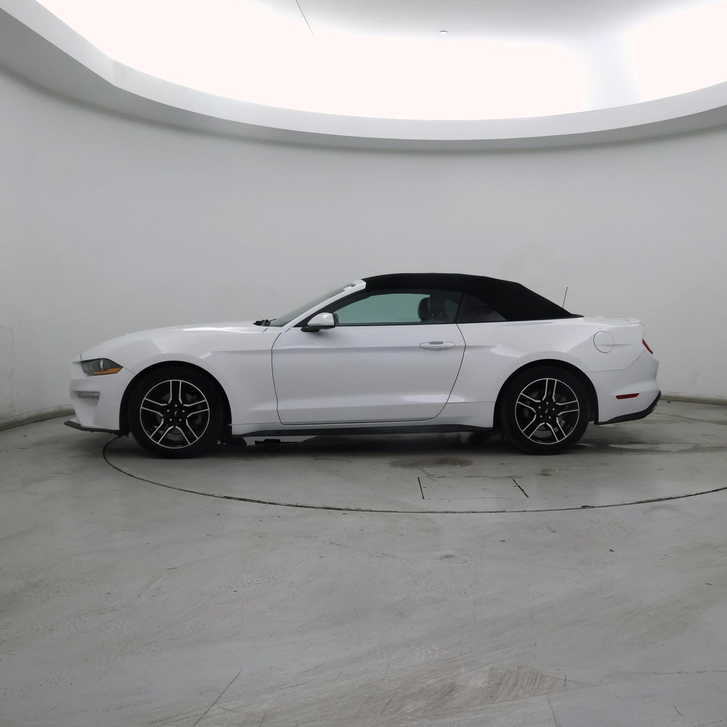 Thumbnail: 2022 Ford Mustang - 3