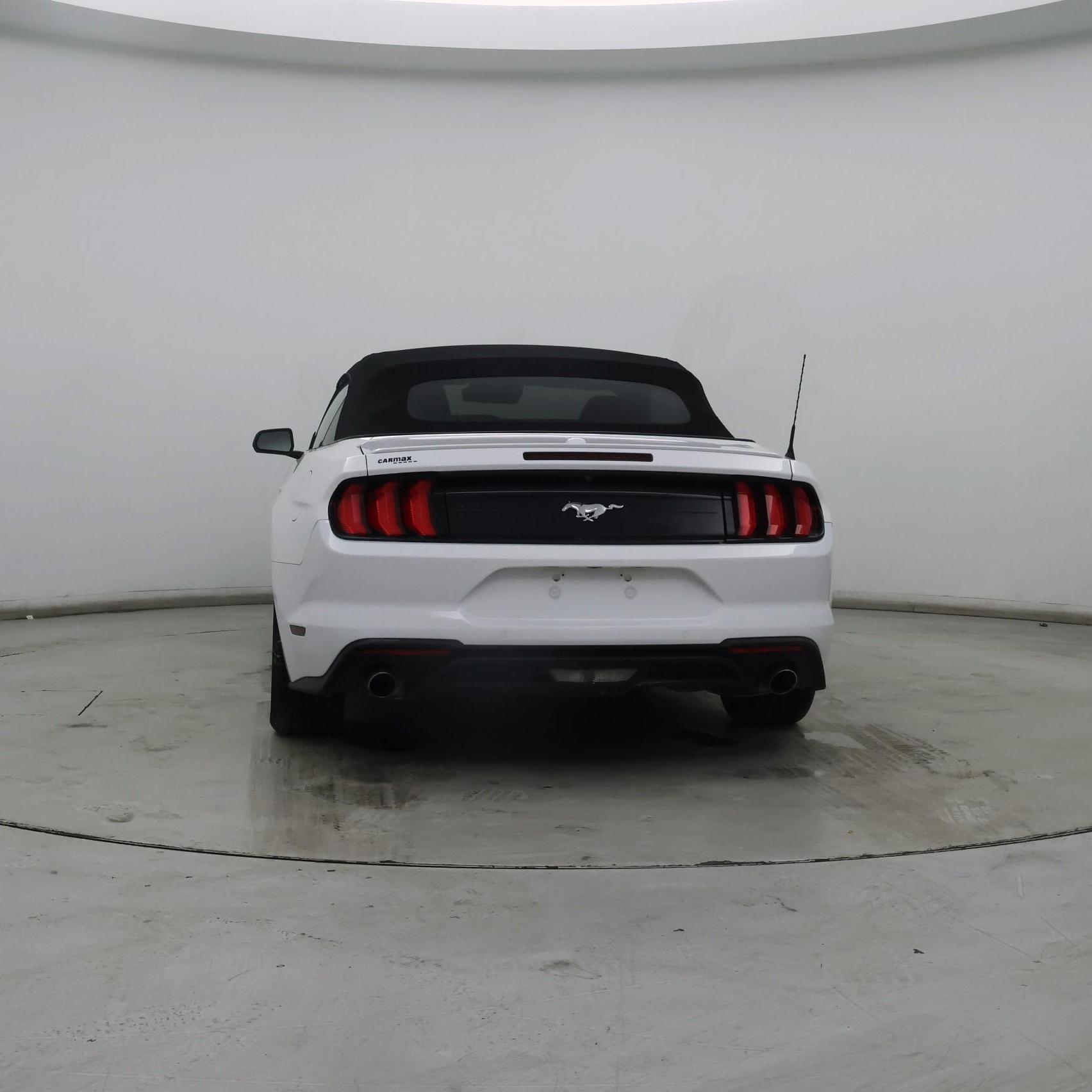 Thumbnail: 2022 Ford Mustang - 6