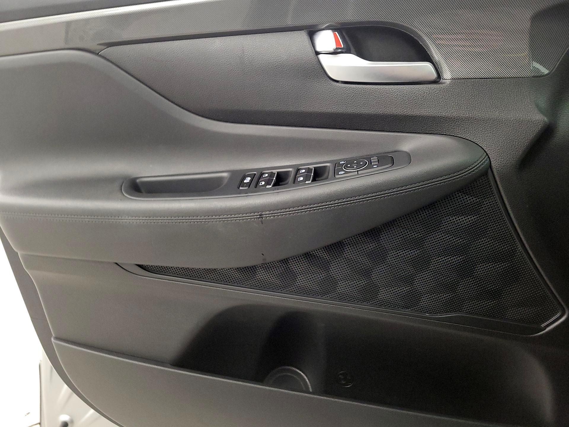 Thumbnail: 2023 Hyundai Santa Fe - 12