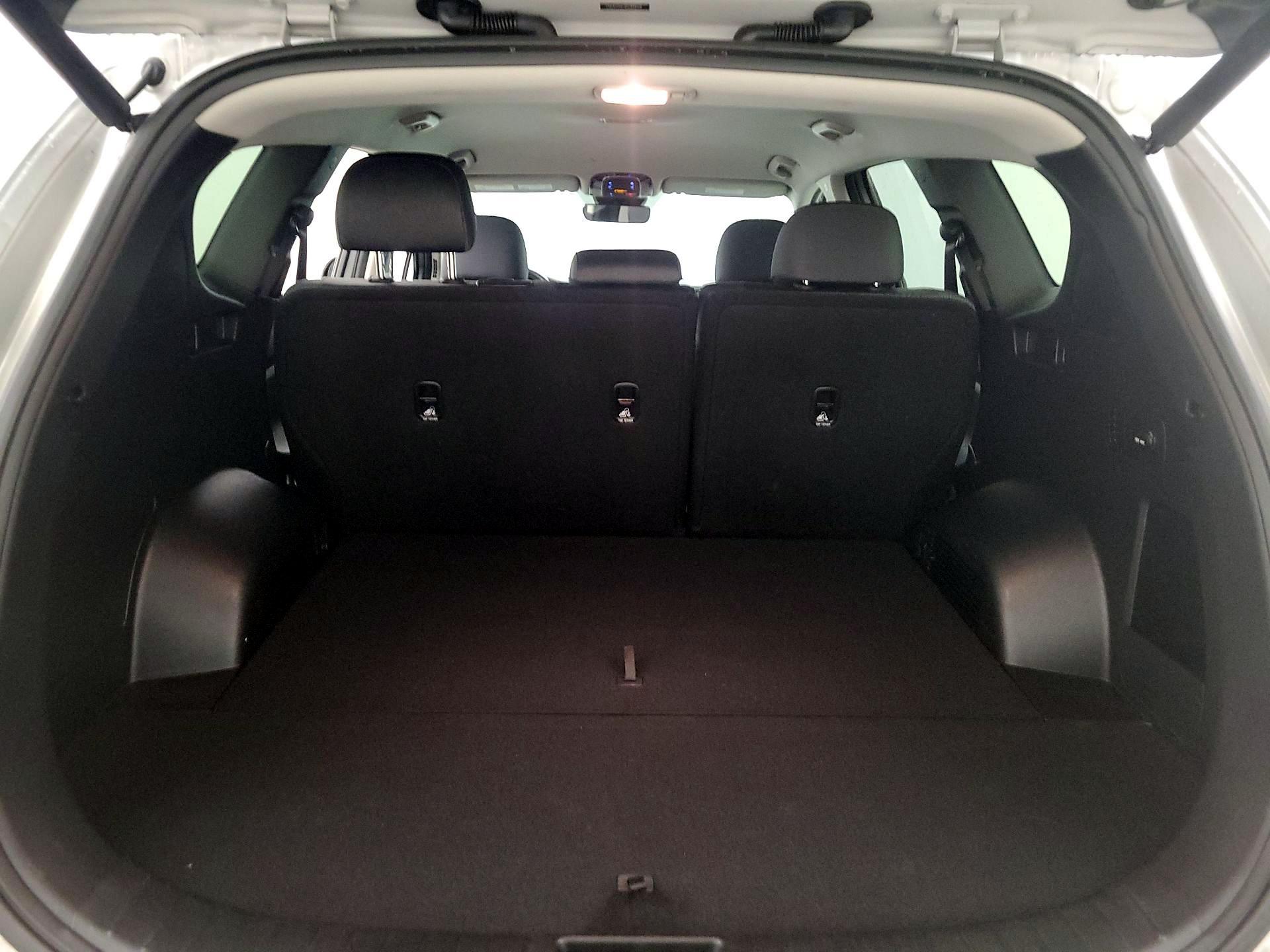 Thumbnail: 2023 Hyundai Santa Fe - 20