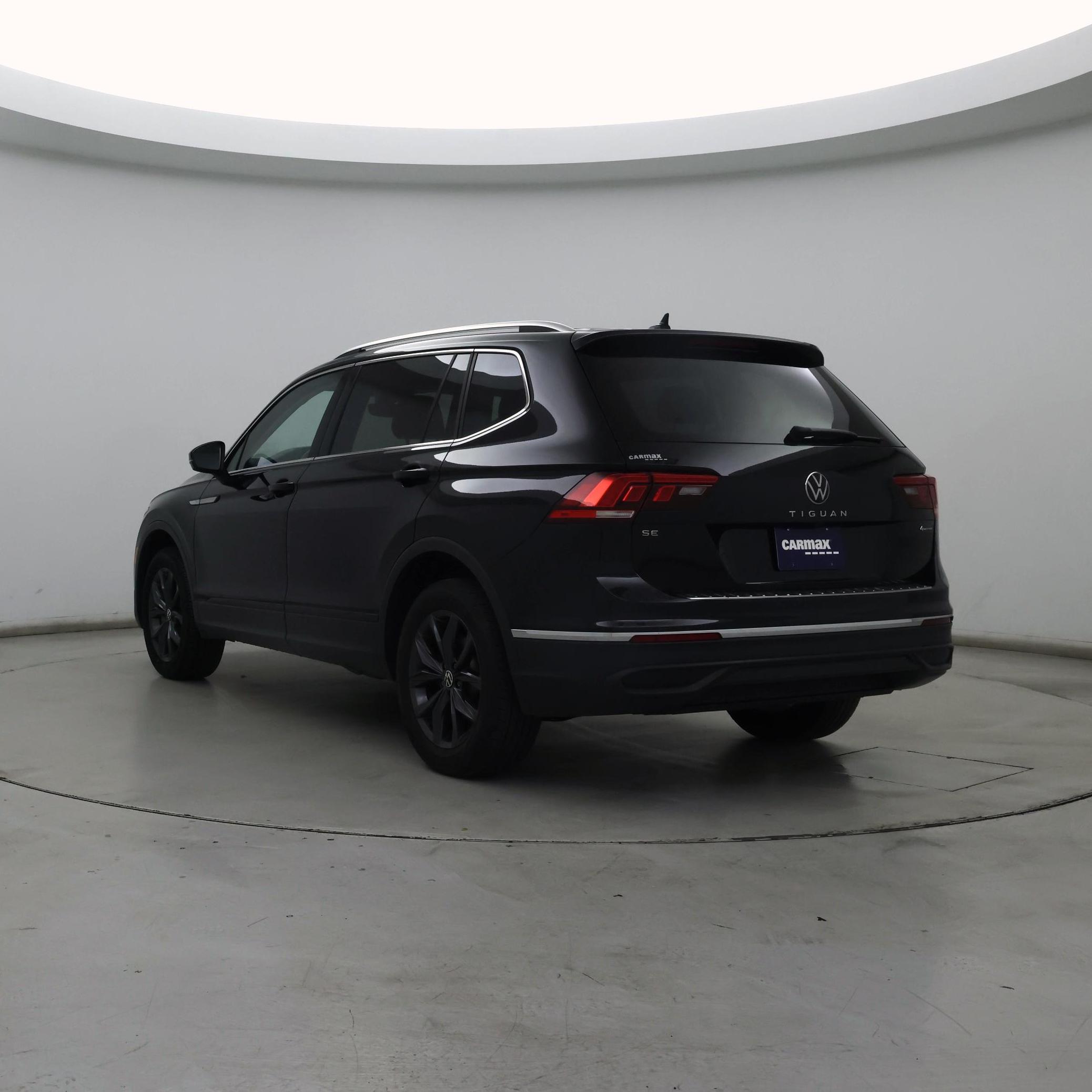 Thumbnail: 2022 Volkswagen Tiguan - 2