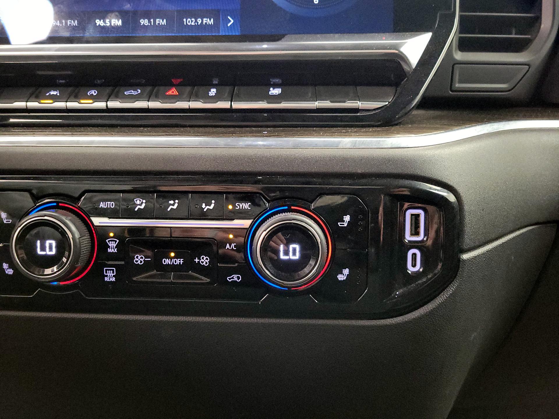 Thumbnail: 2024 Chevrolet Silverado 1500 - 19