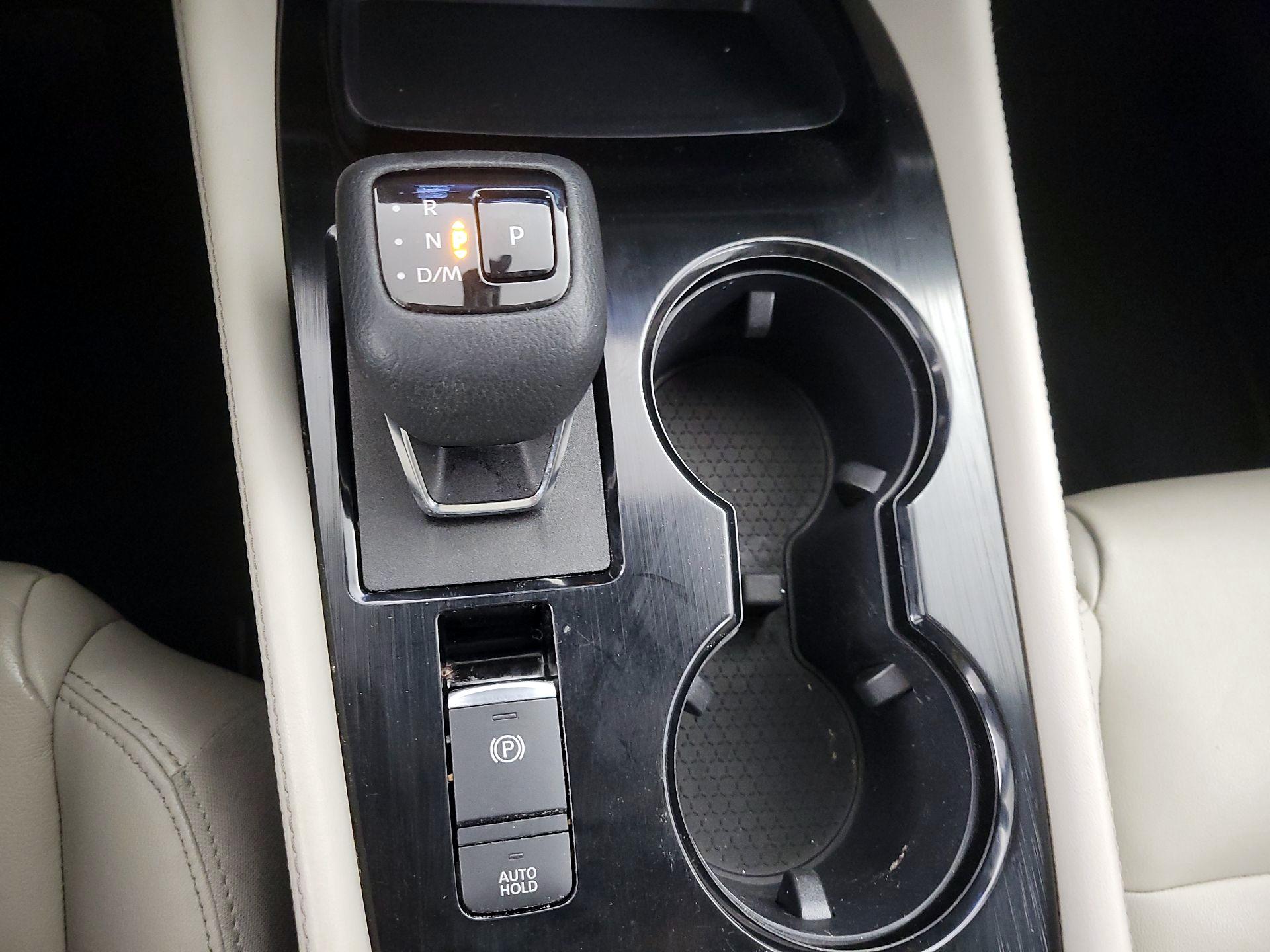 Thumbnail: 2022 Nissan Rogue - 17