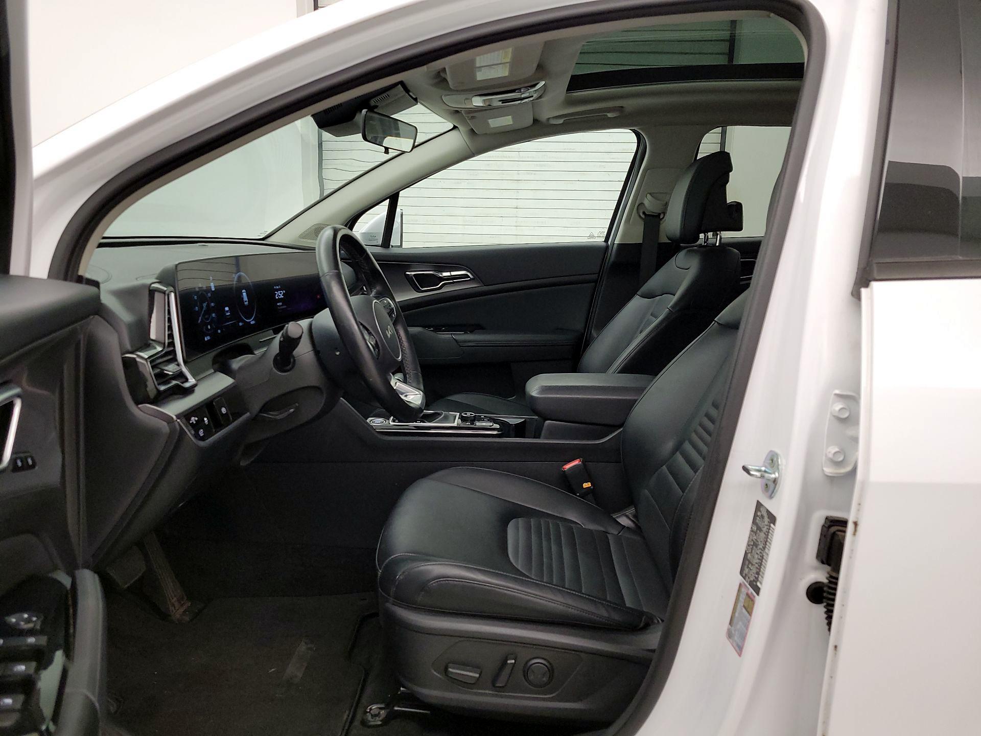 Thumbnail: 2023 Kia Sportage - 11