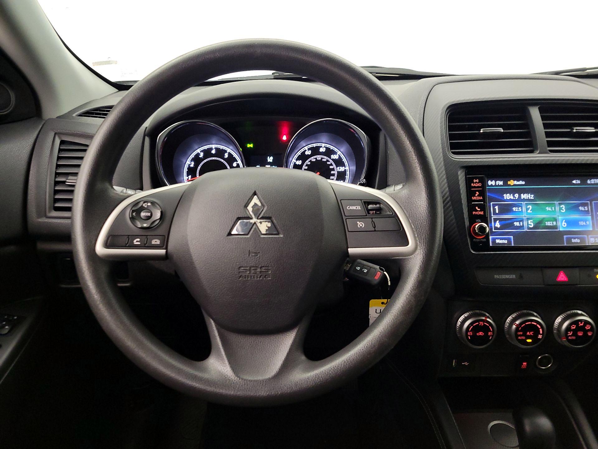 Thumbnail: 2021 Mitsubishi Outlander Sport - 10