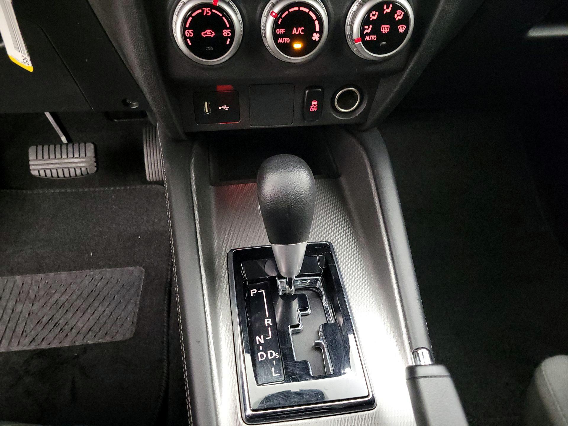 Thumbnail: 2021 Mitsubishi Outlander Sport - 17