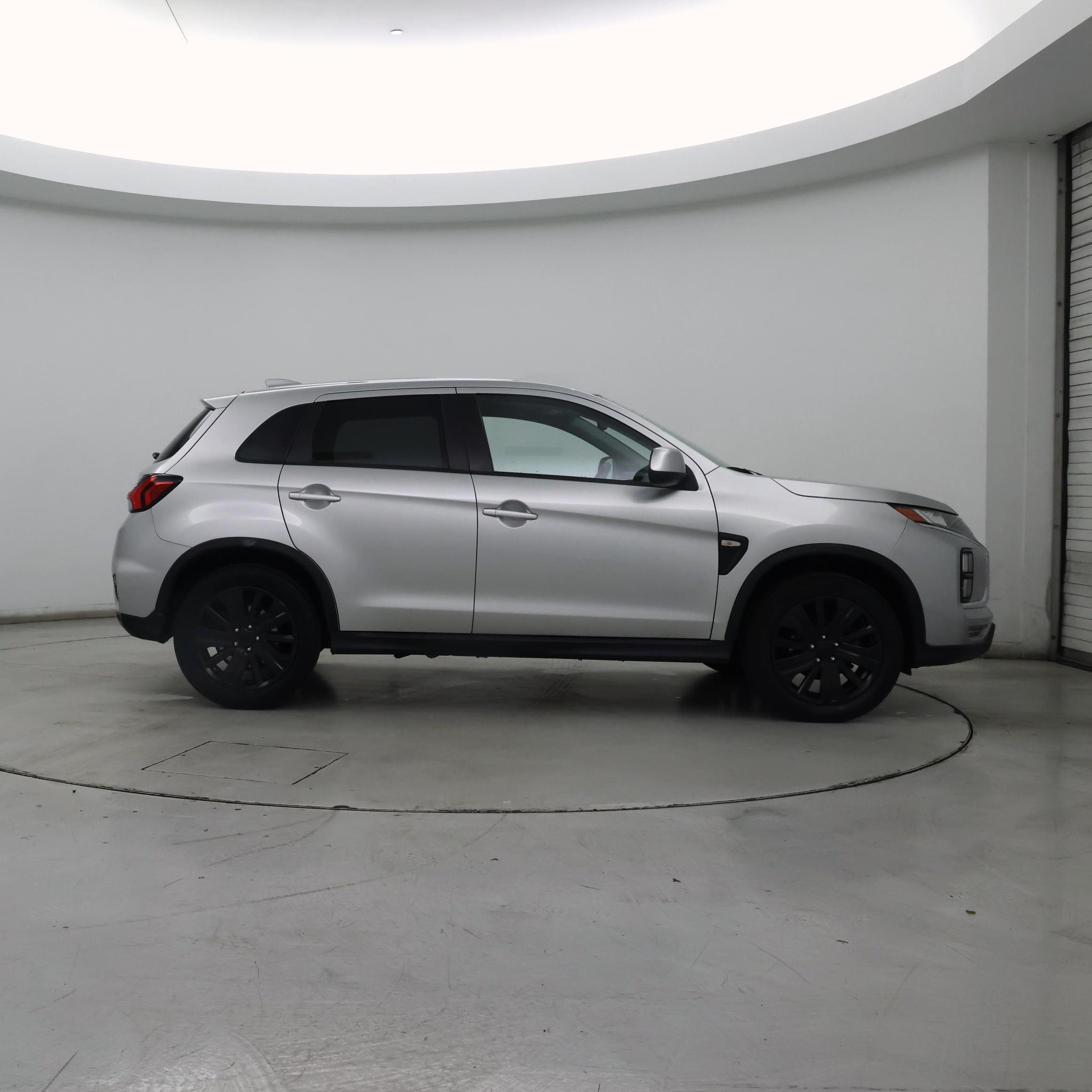 Thumbnail: 2021 Mitsubishi Outlander Sport - 7