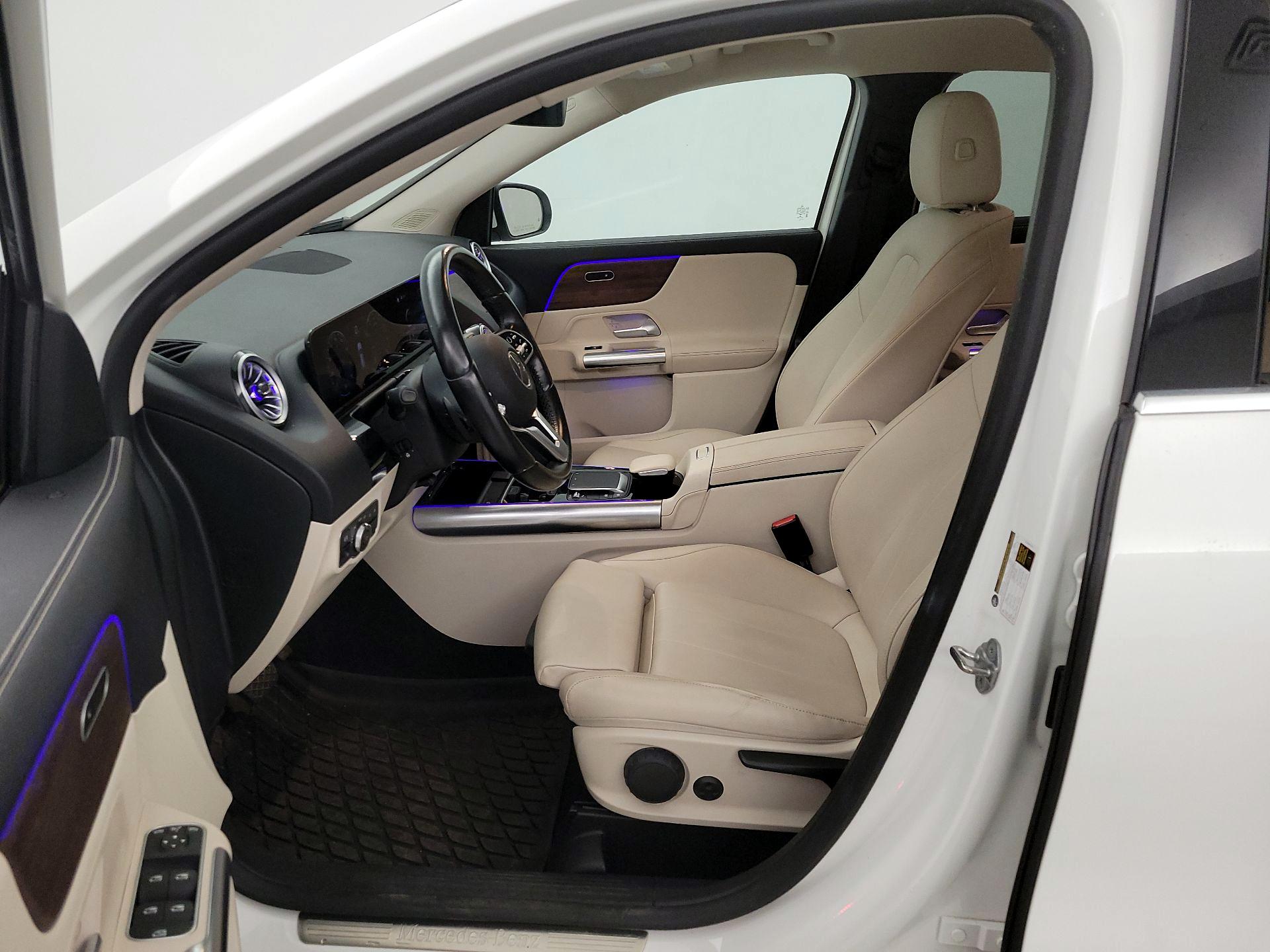 Thumbnail: 2022 Mercedes-Benz GLA - 11