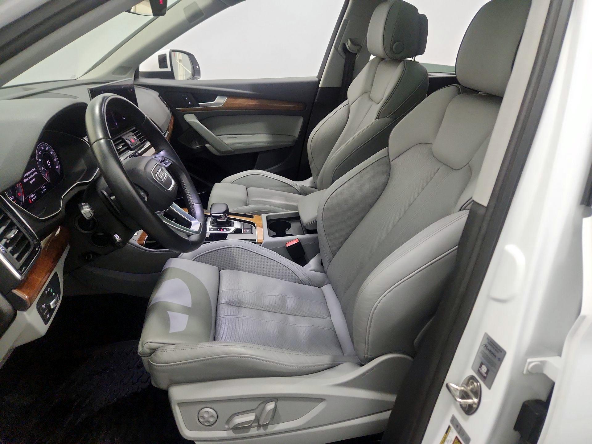 Thumbnail: 2023 Audi Q5 - 11