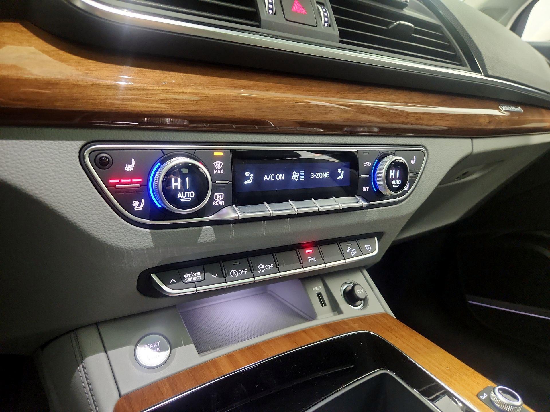 Thumbnail: 2023 Audi Q5 - 17