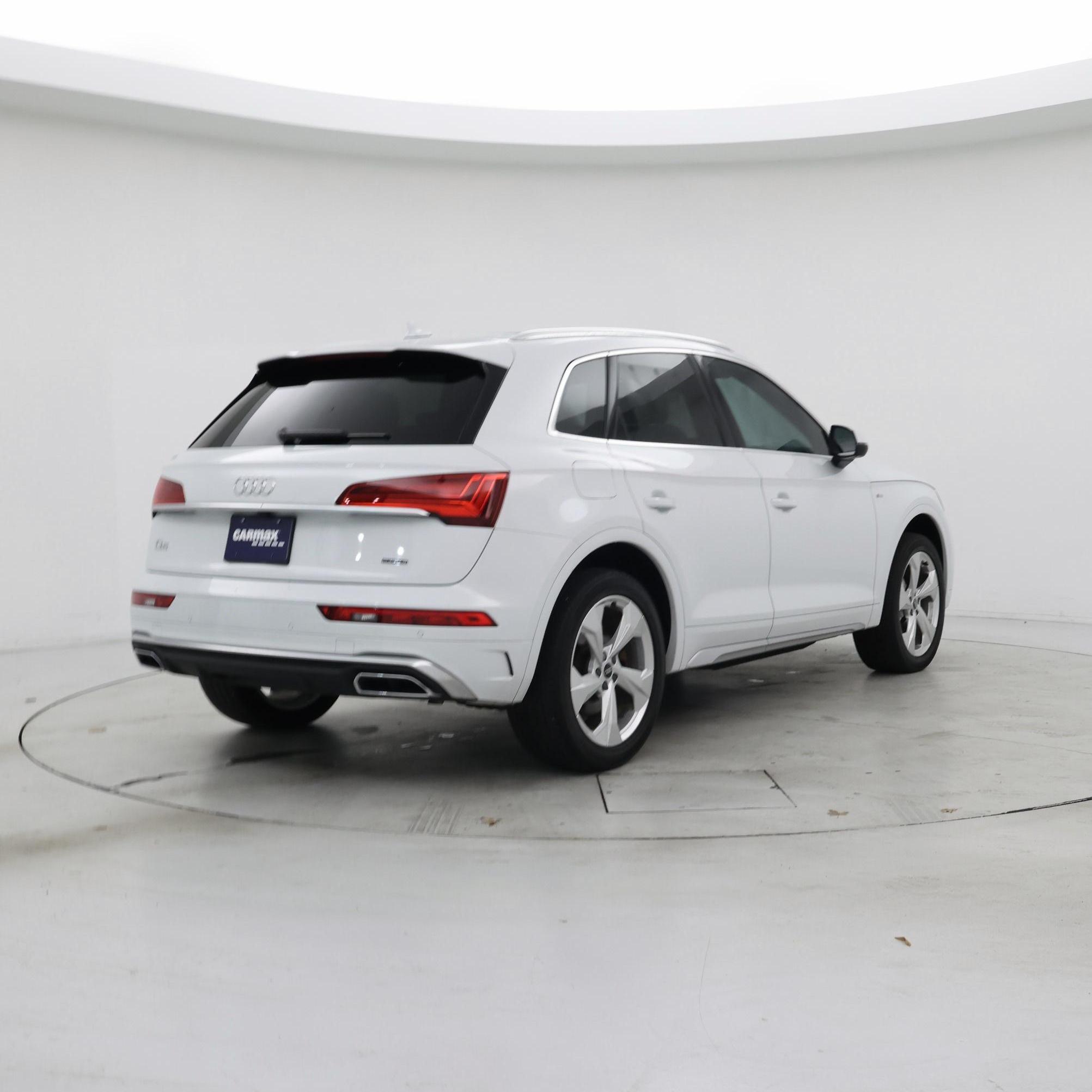 Thumbnail: 2023 Audi Q5 - 8