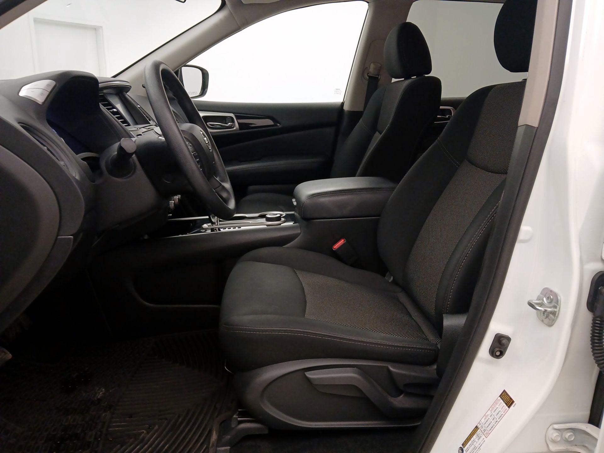 Thumbnail: 2019 Nissan Pathfinder - 11