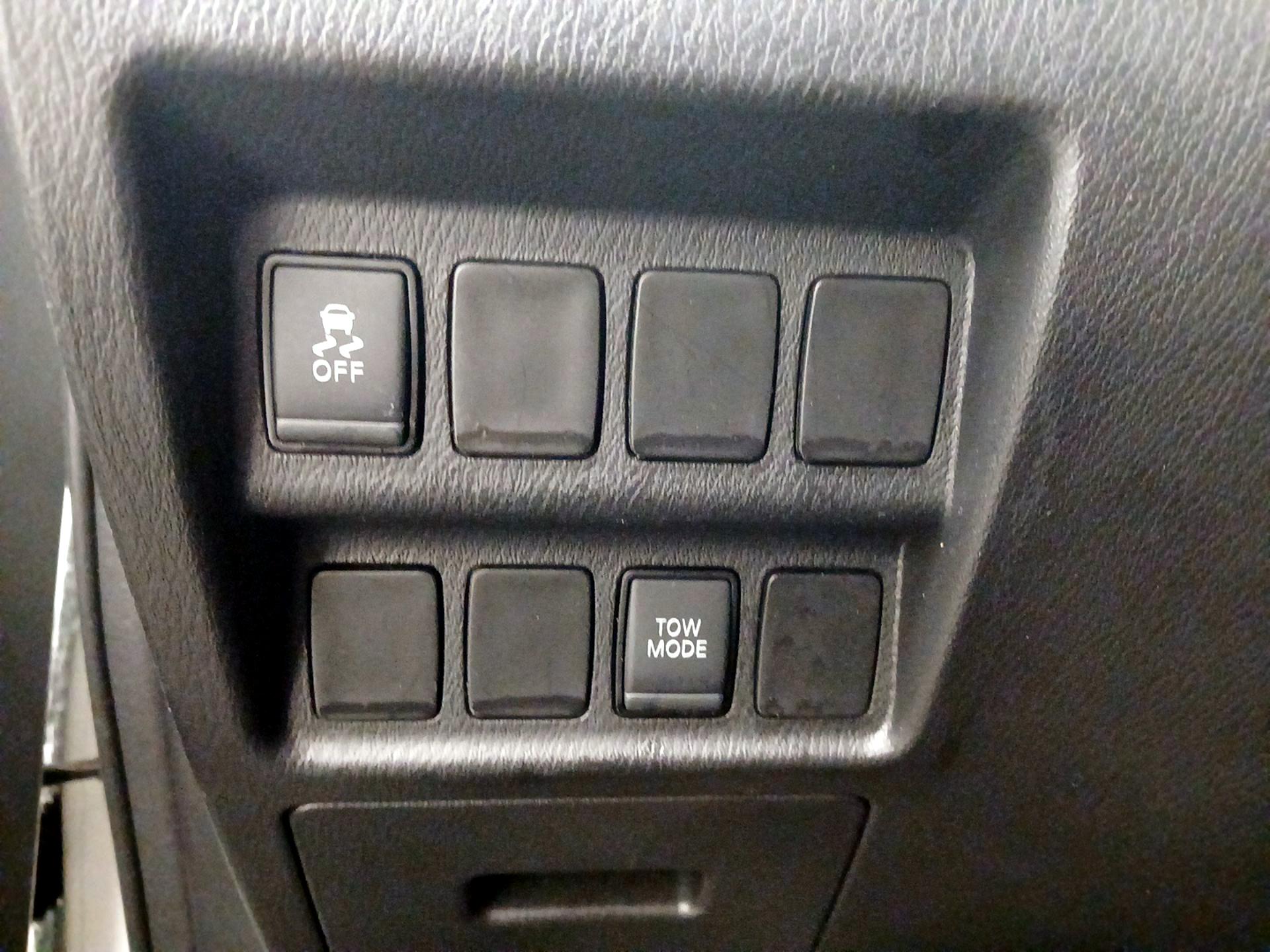 Thumbnail: 2019 Nissan Pathfinder - 13