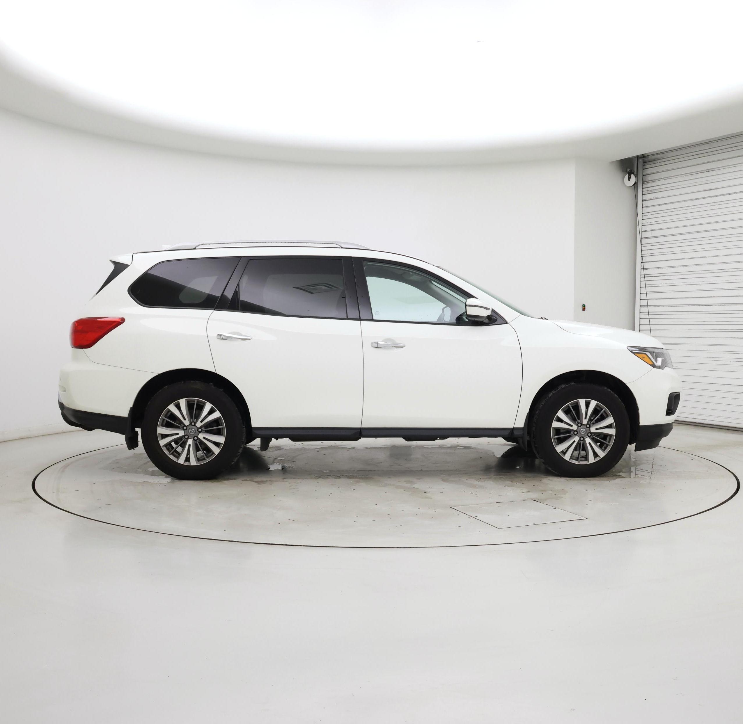 Thumbnail: 2019 Nissan Pathfinder - 7