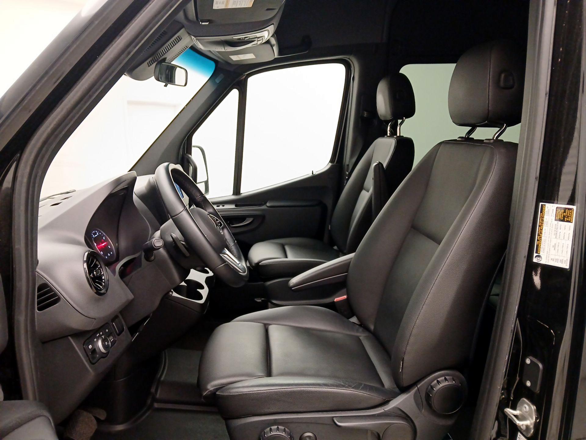 Thumbnail: 2022 Mercedes-Benz Sprinter - 11