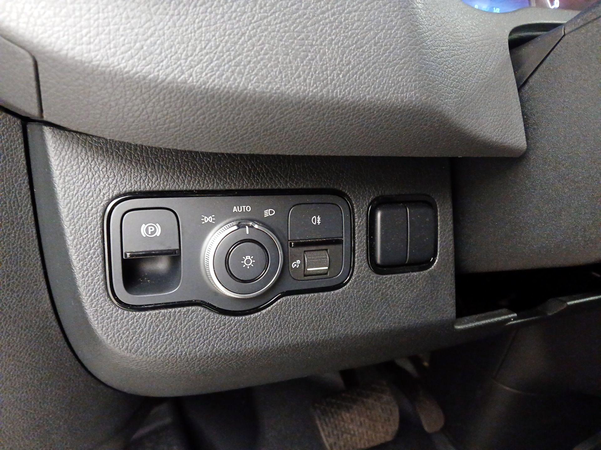 Thumbnail: 2022 Mercedes-Benz Sprinter - 13