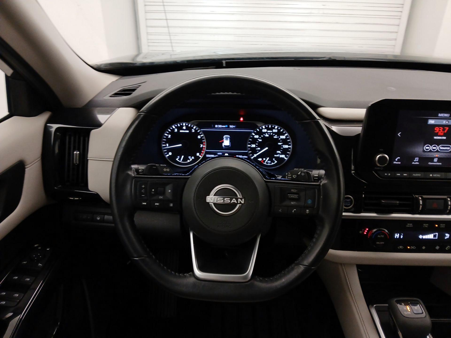 Thumbnail: 2022 Nissan Pathfinder - 10