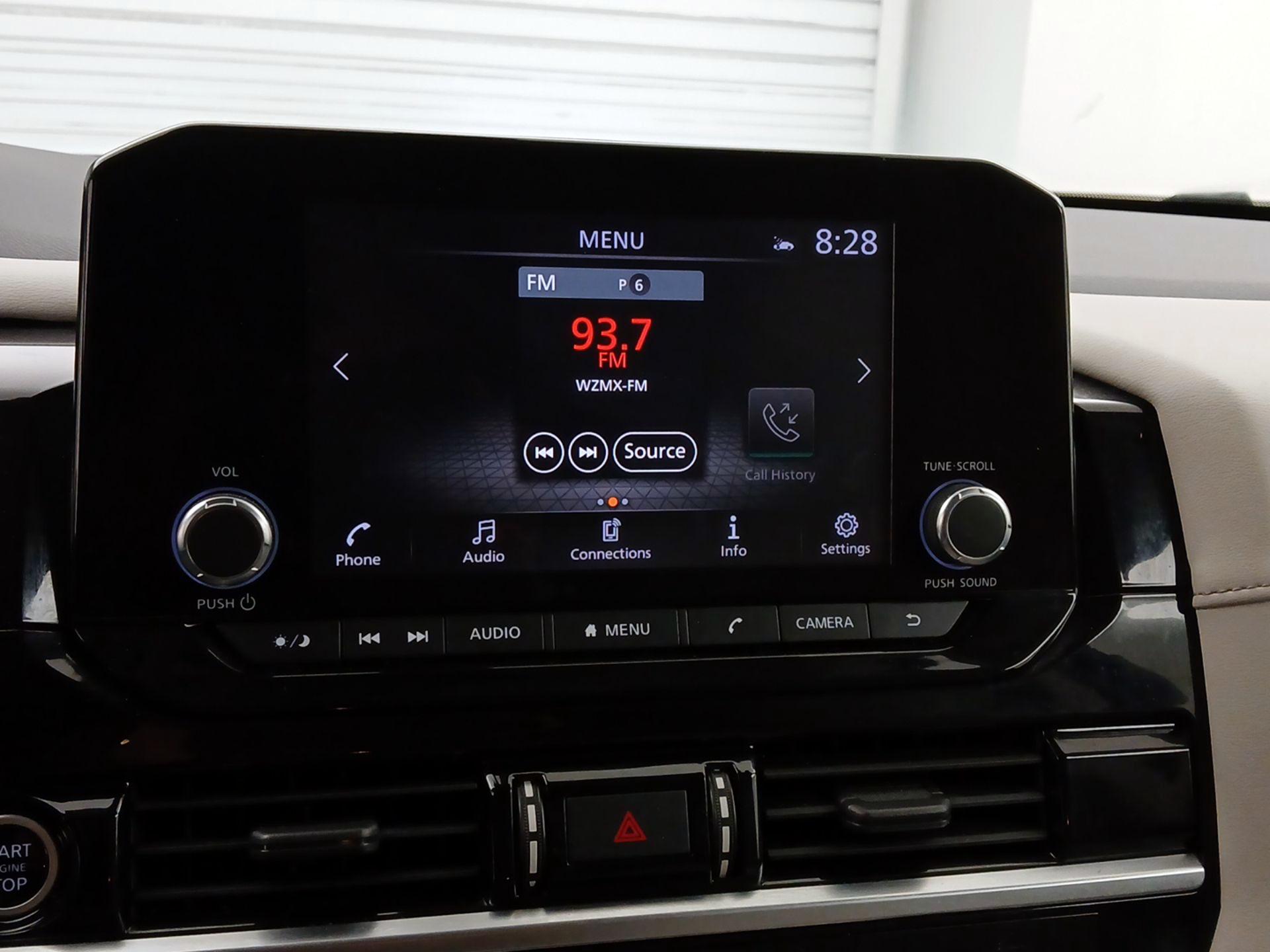 Thumbnail: 2022 Nissan Pathfinder - 15