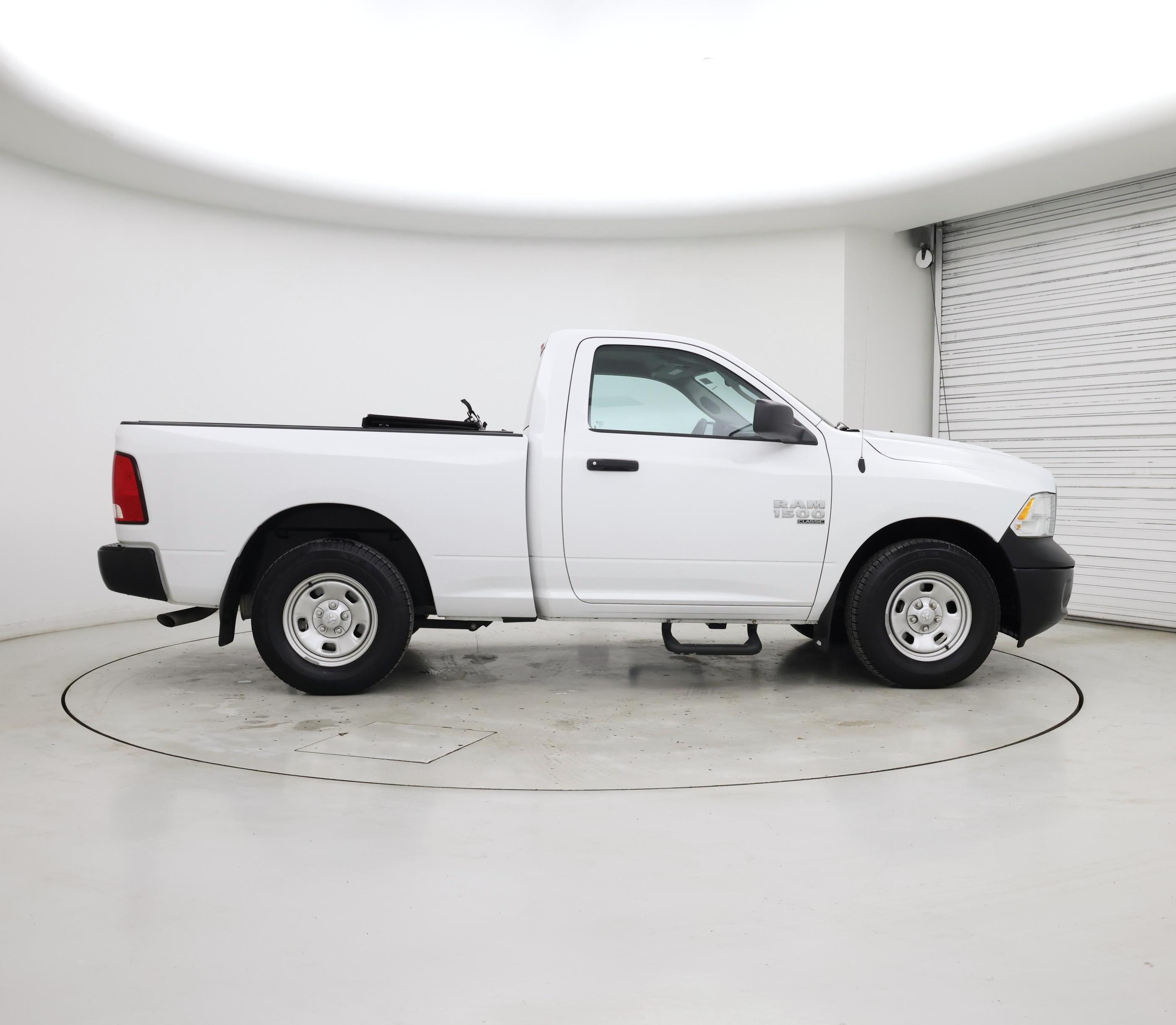 Thumbnail: 2021 RAM 1500 Classic - 7