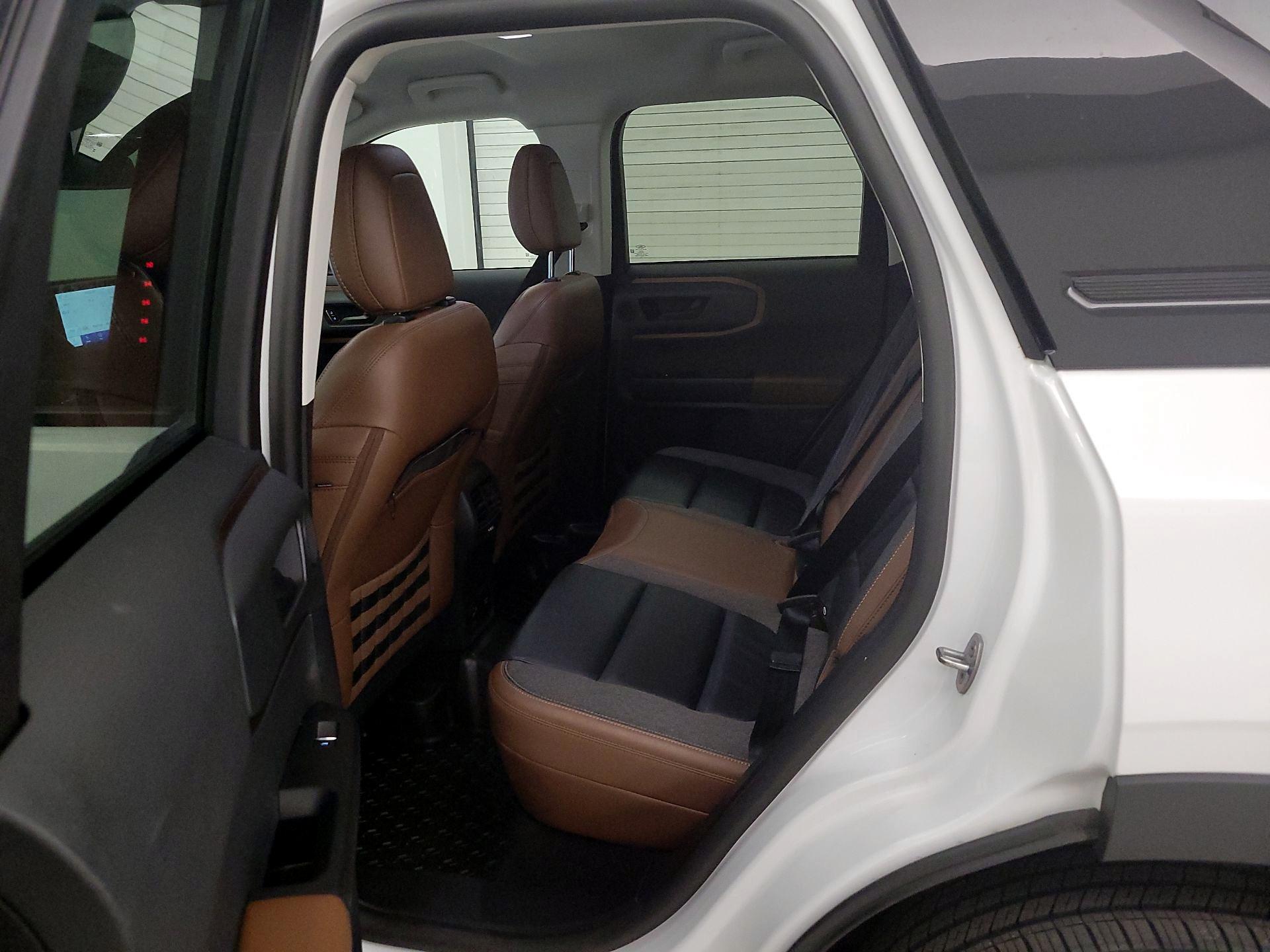 Thumbnail: 2023 Ford Bronco Sport - 20