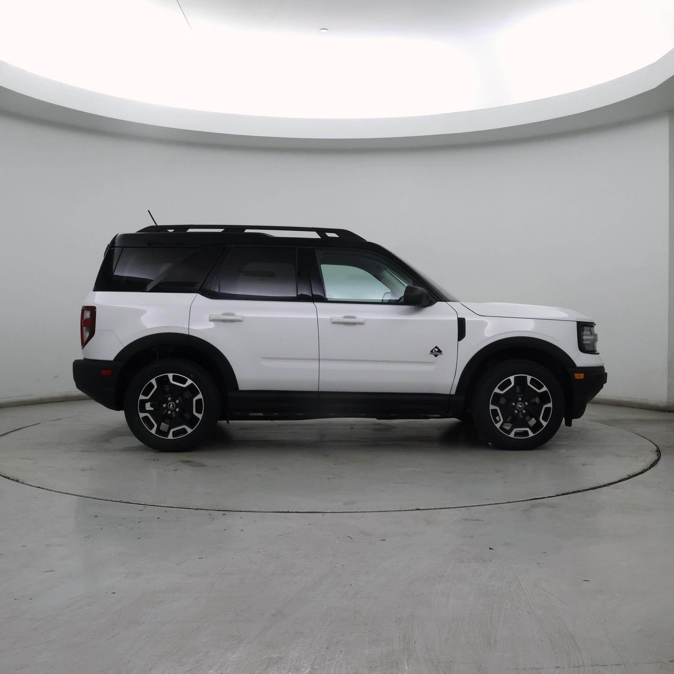 Thumbnail: 2023 Ford Bronco Sport - 7