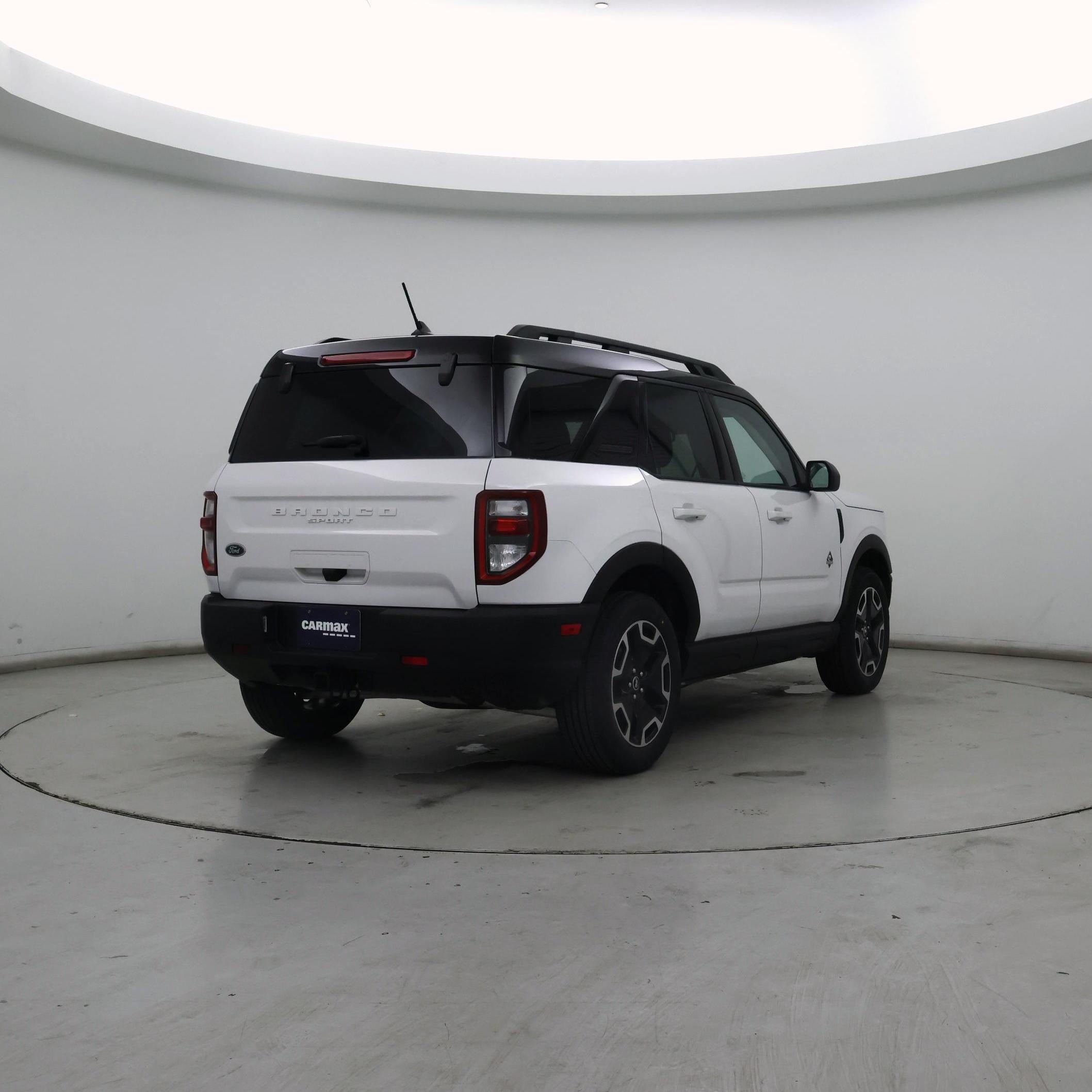 Thumbnail: 2023 Ford Bronco Sport - 8