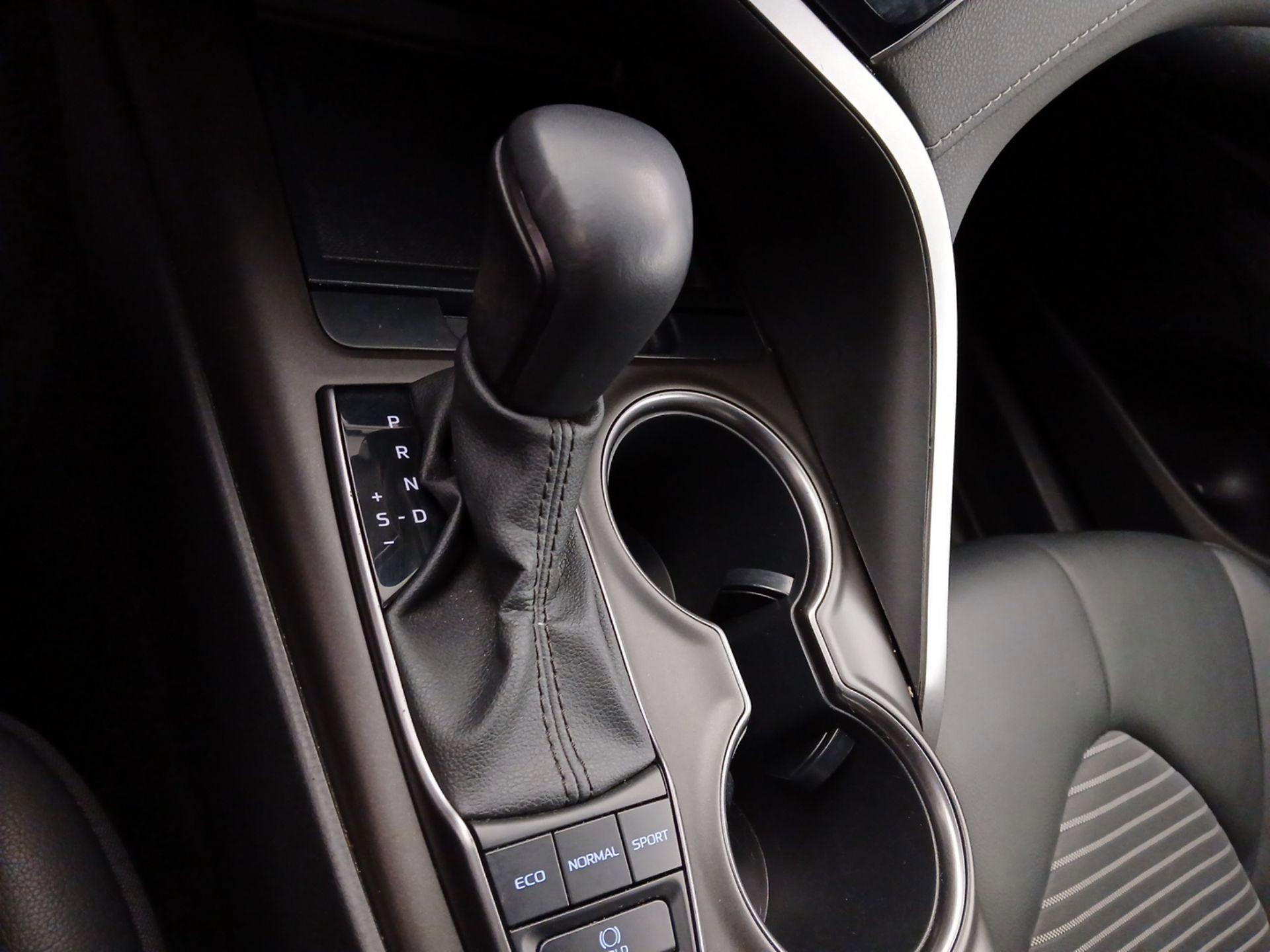 Thumbnail: 2023 Toyota Camry - 18