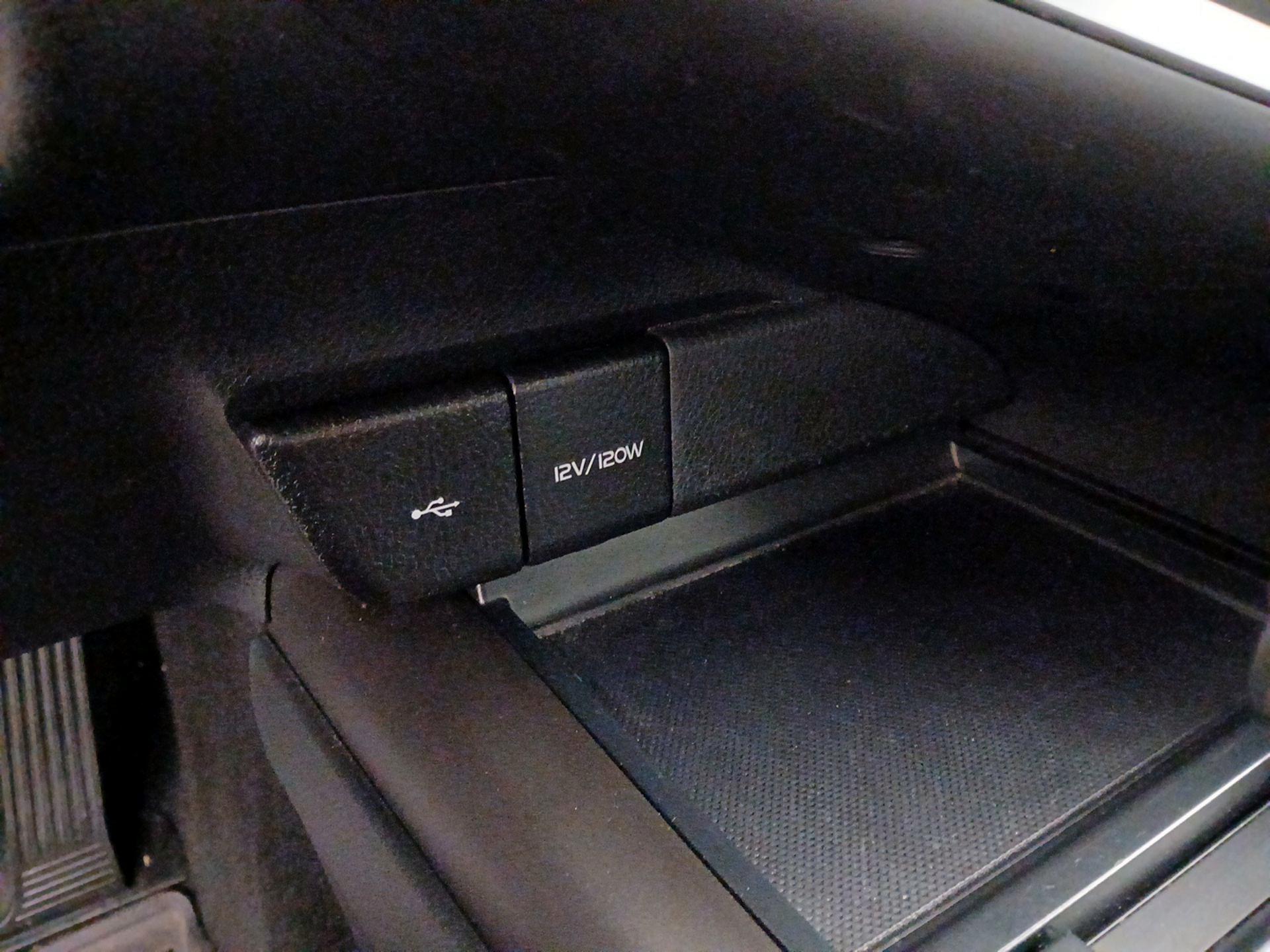 Thumbnail: 2023 Toyota Camry - 19