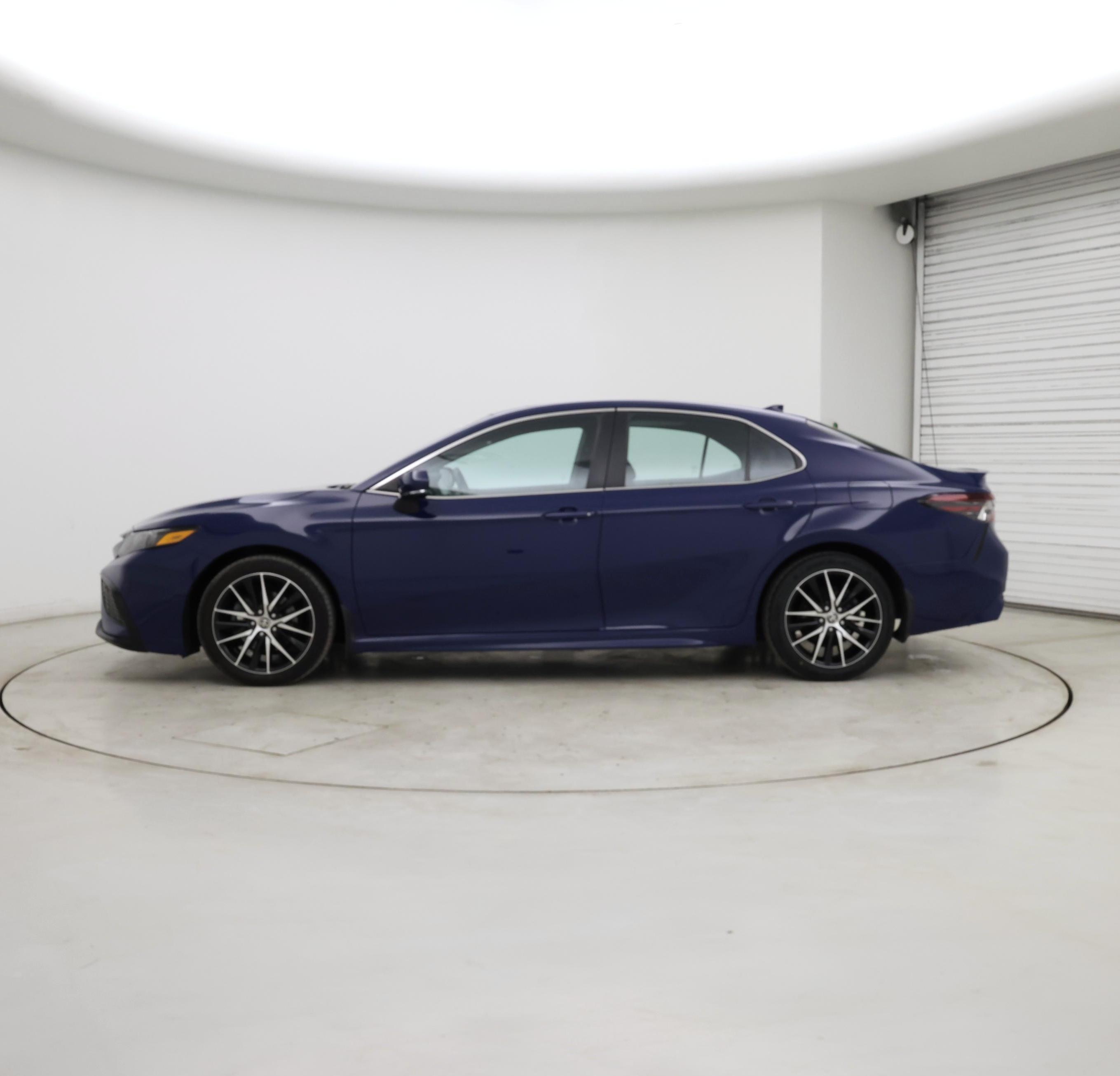 Thumbnail: 2023 Toyota Camry - 3