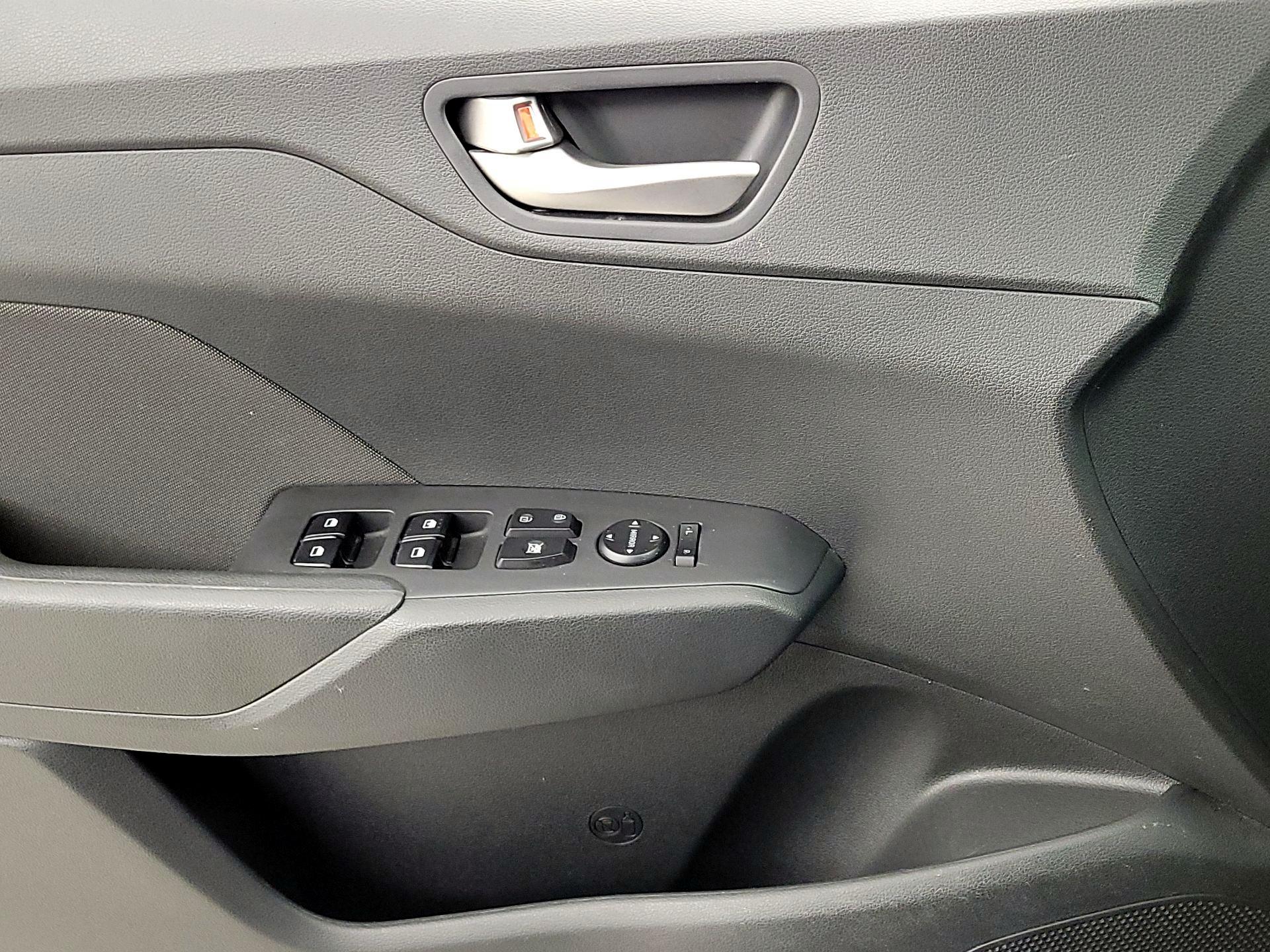 Thumbnail: 2022 Hyundai Accent - 12