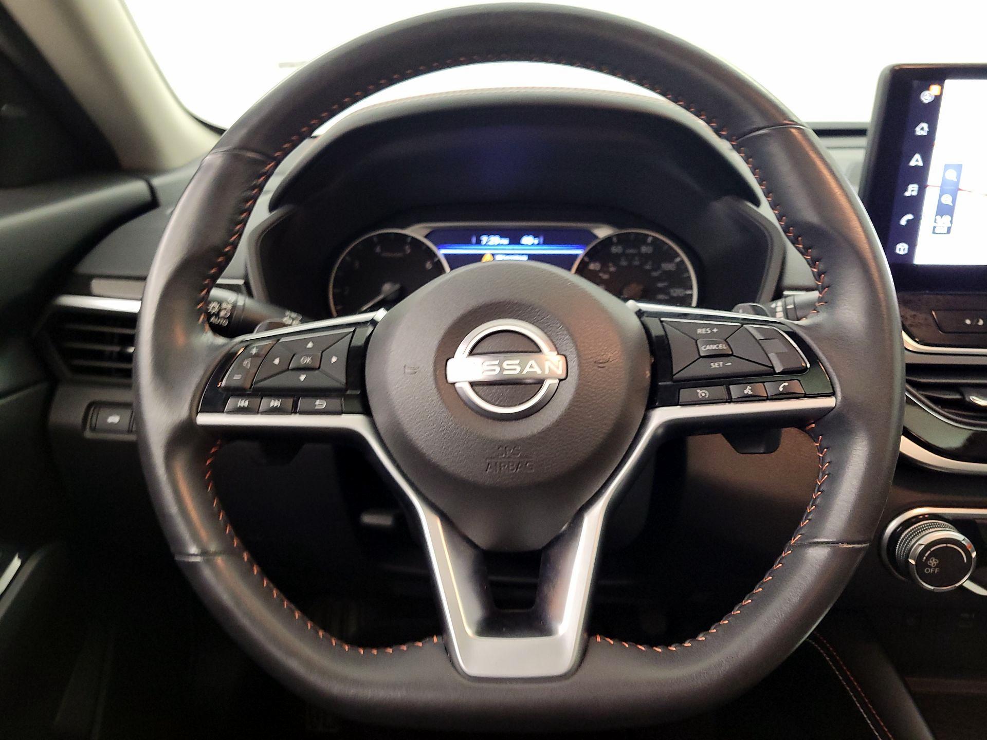 Thumbnail: 2023 Nissan Altima - 10