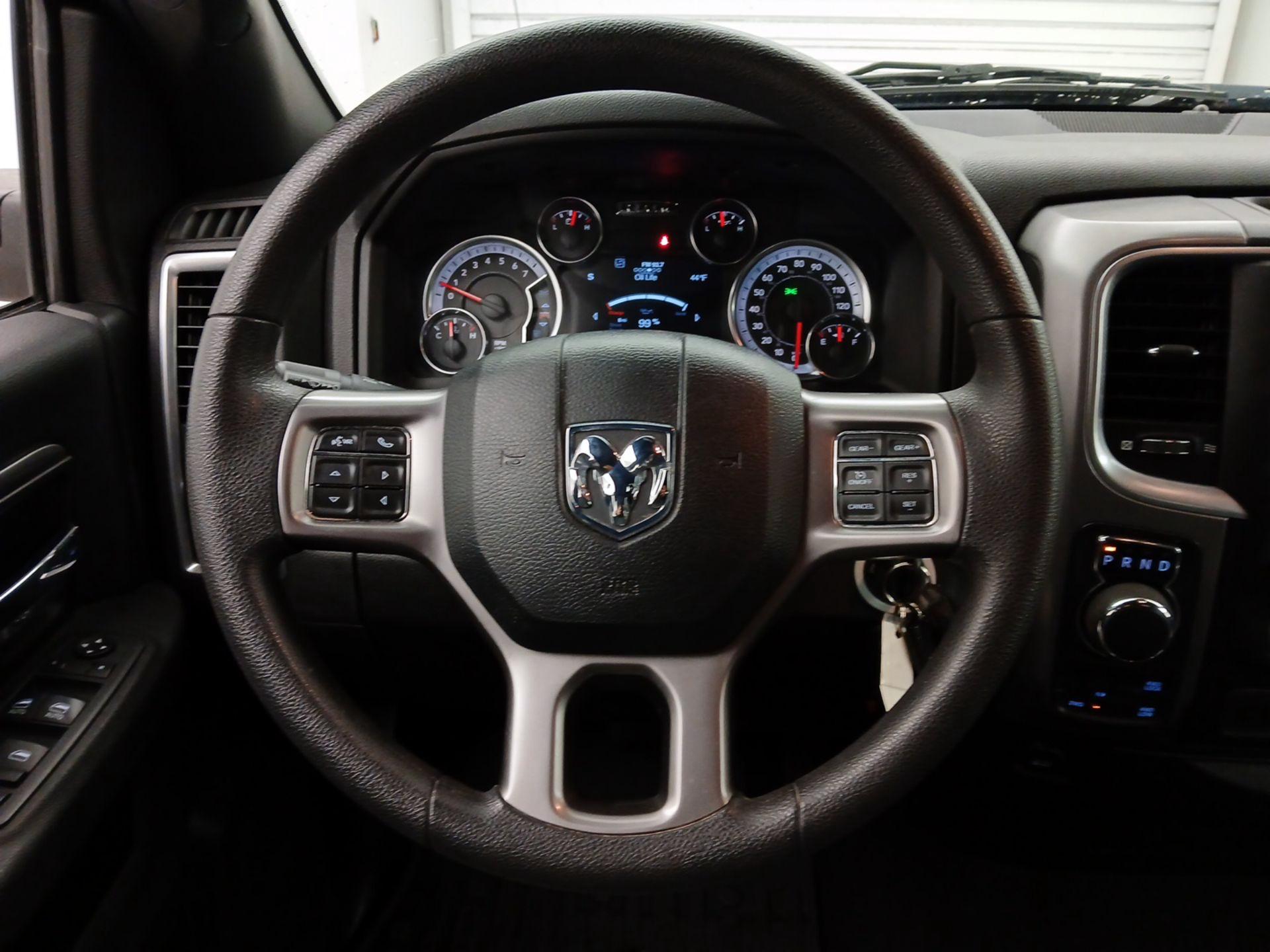 Thumbnail: 2022 RAM 1500 Classic - 10