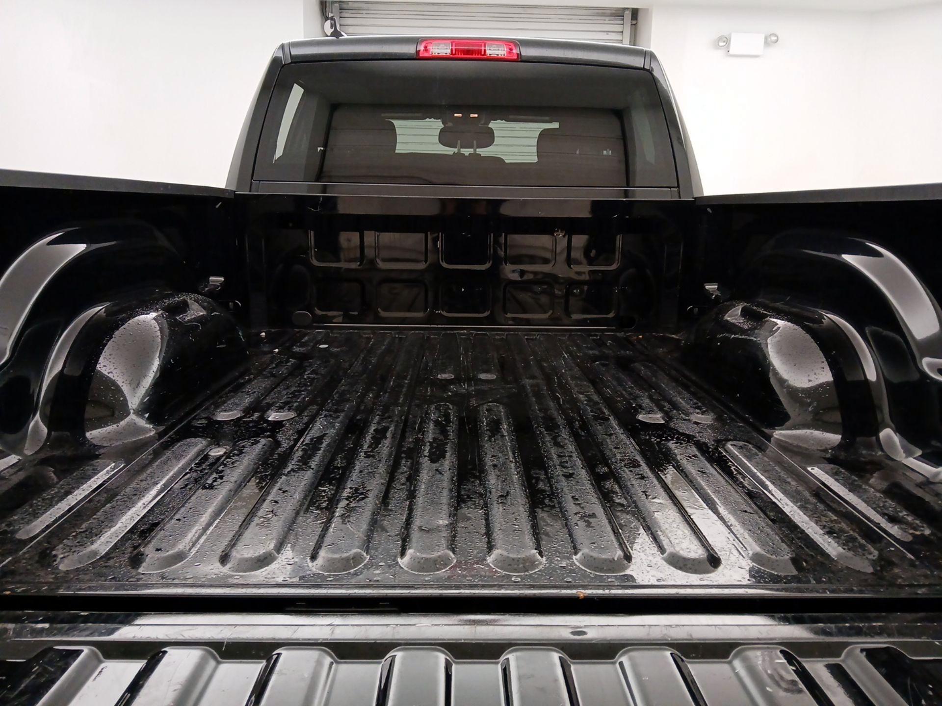 Thumbnail: 2022 RAM 1500 Classic - 20