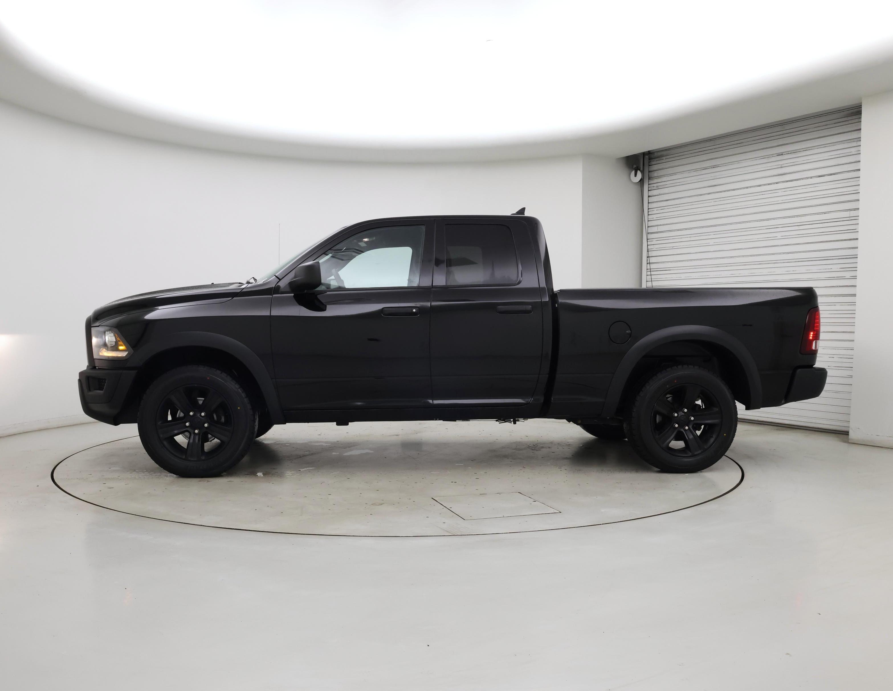 Thumbnail: 2022 RAM 1500 Classic - 3