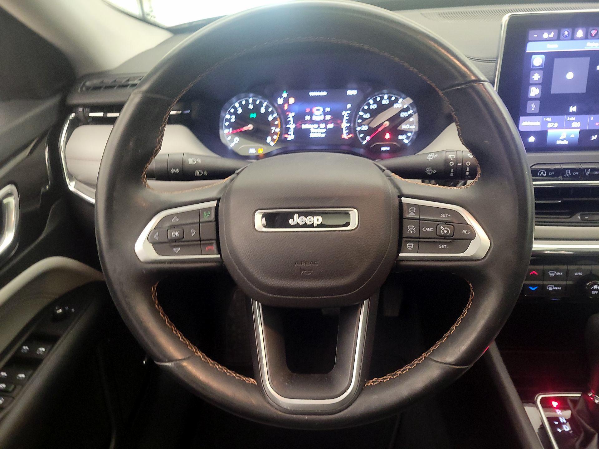 Thumbnail: 2022 Jeep Compass - 10