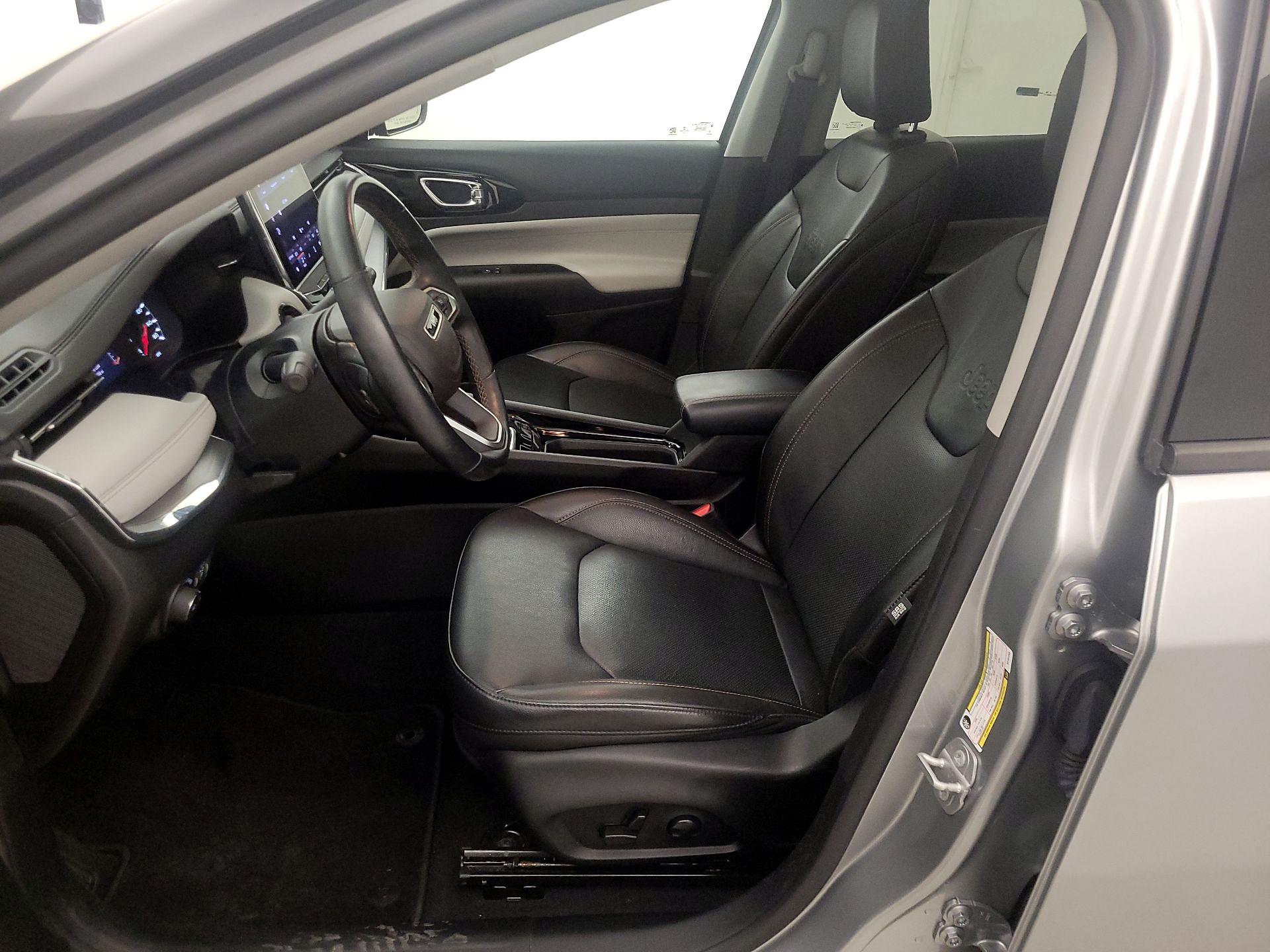 Thumbnail: 2022 Jeep Compass - 11