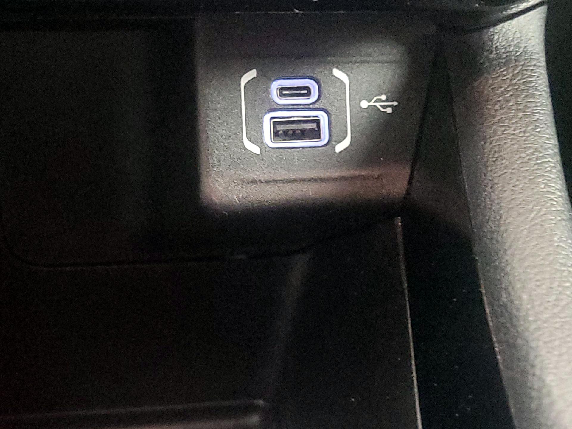 Thumbnail: 2022 Jeep Compass - 18