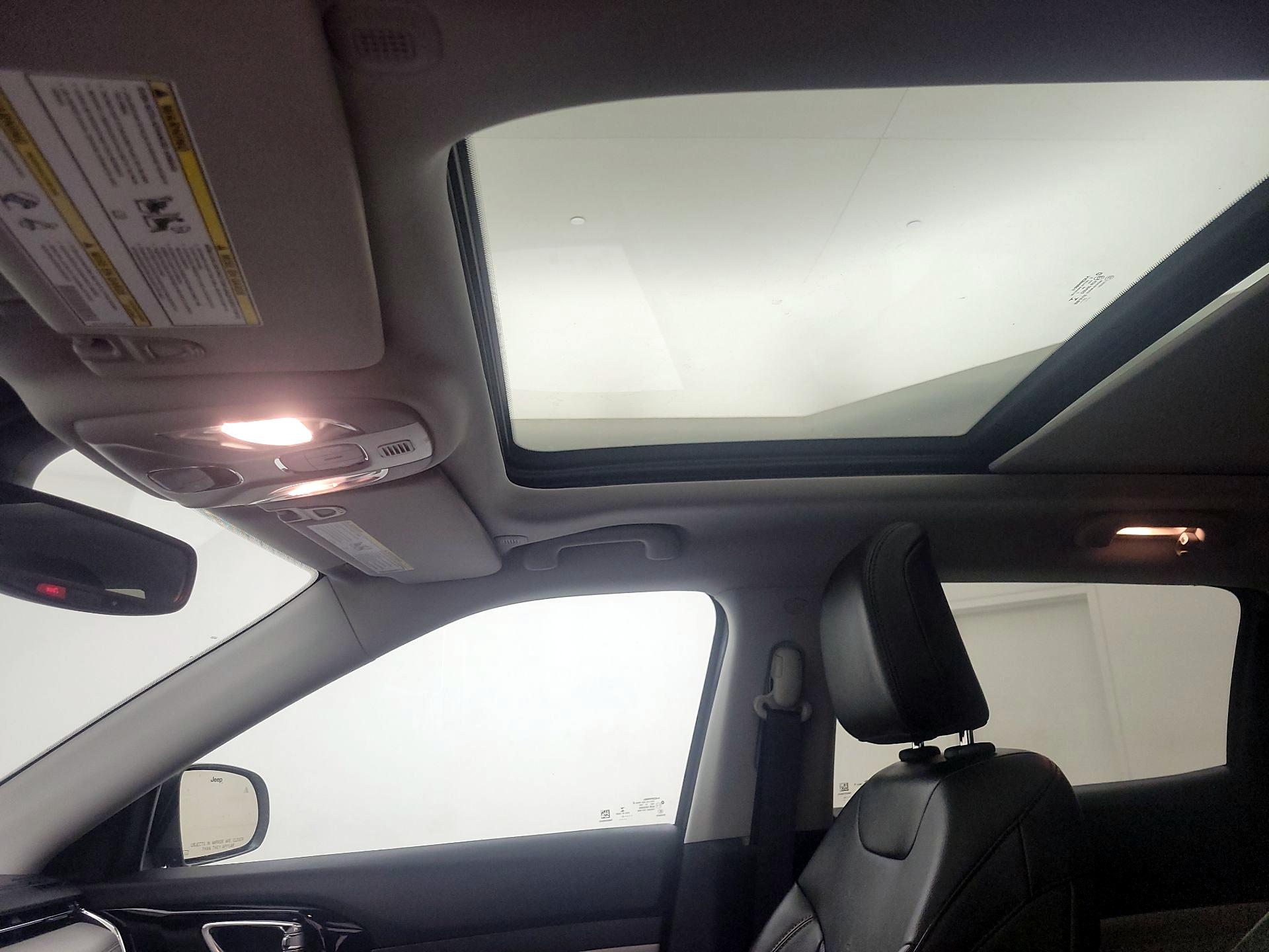 Thumbnail: 2022 Jeep Compass - 19